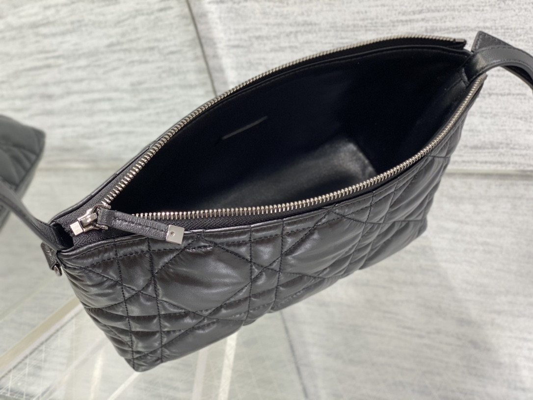 MEDIUM DIOR TRAVEL NOMAD POUCH BLACK