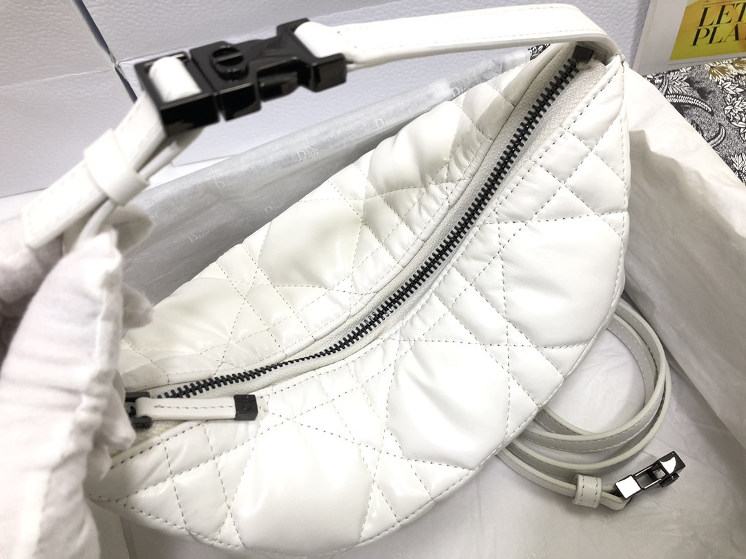 MEDIUM DIOR TRAVEL NOMAD POUCH