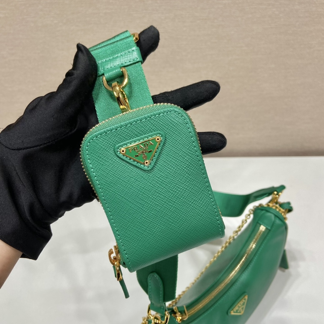 Prada Re-Edition 2005 Saffiano leather bag Green