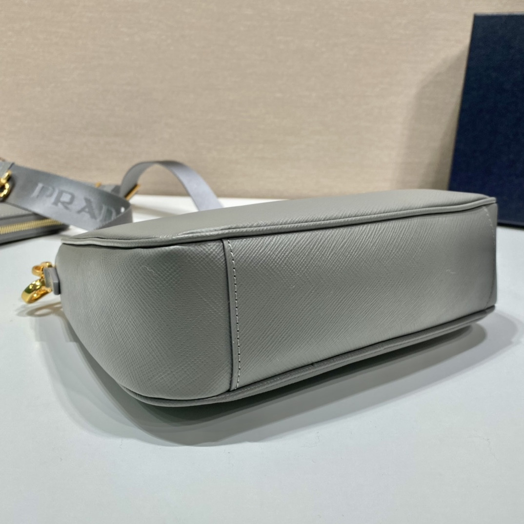 Prada Re-Edition 2005 Saffiano leather bag Grey