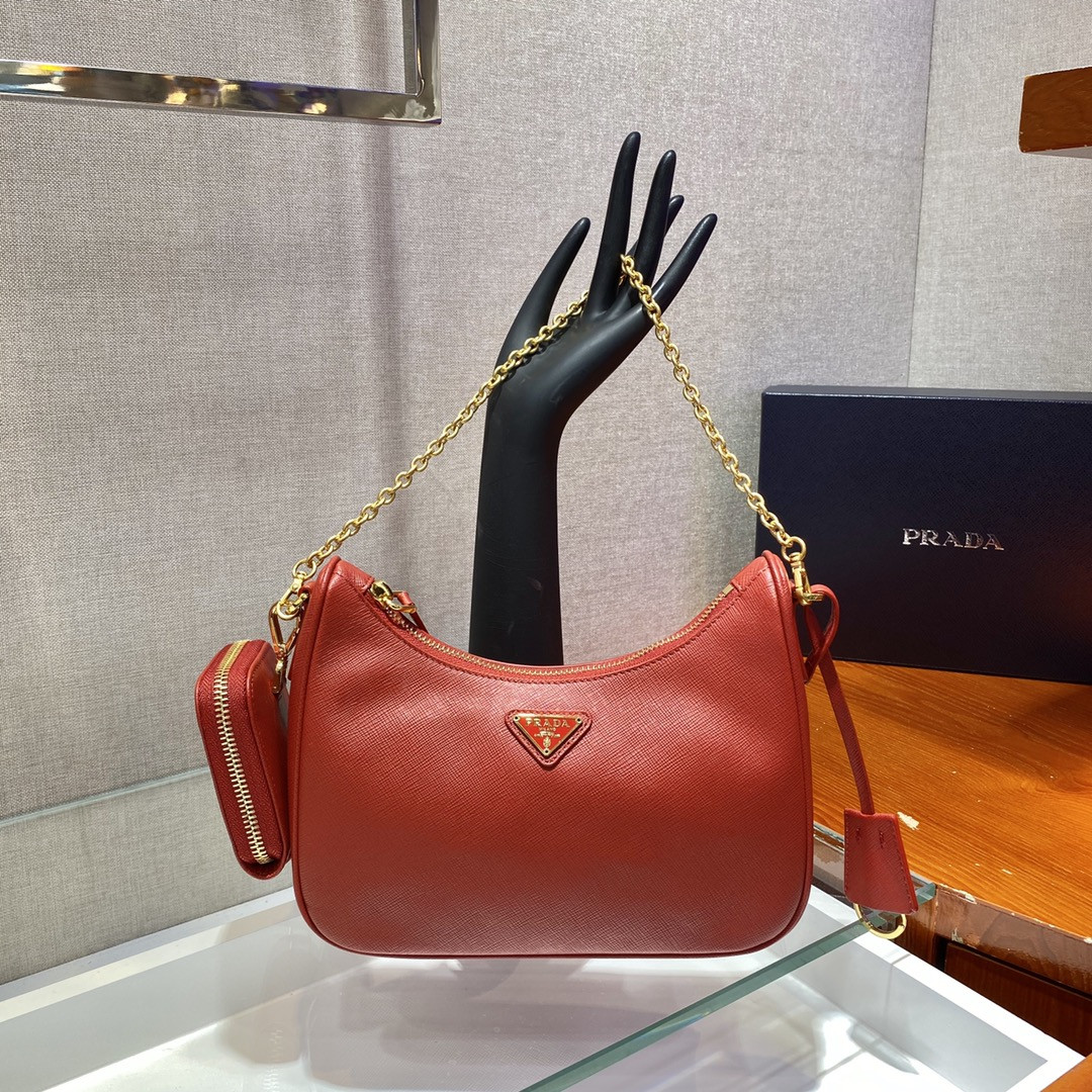 Prada Re-Edition 2005 Saffiano leather bag Red