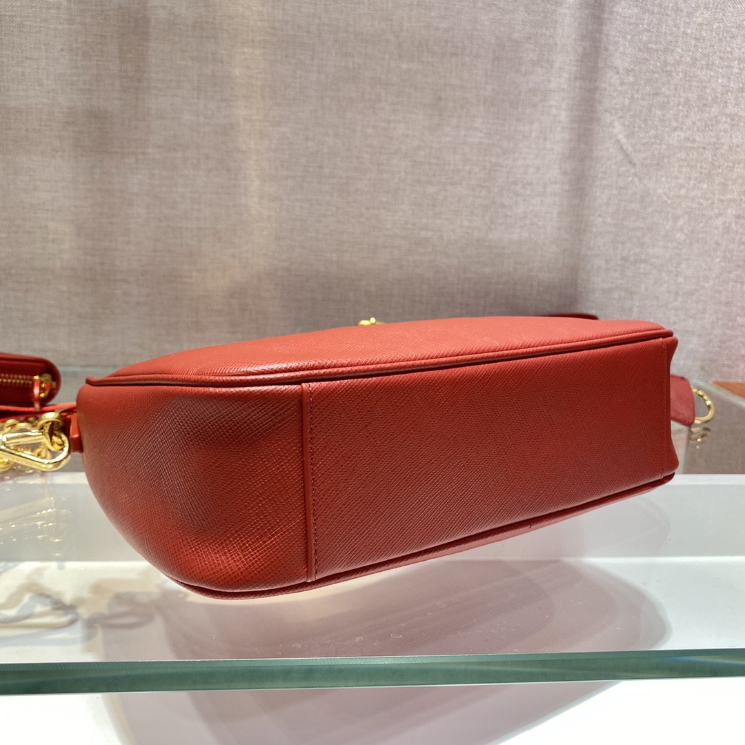 Prada Re-Edition 2005 Saffiano leather bag Red