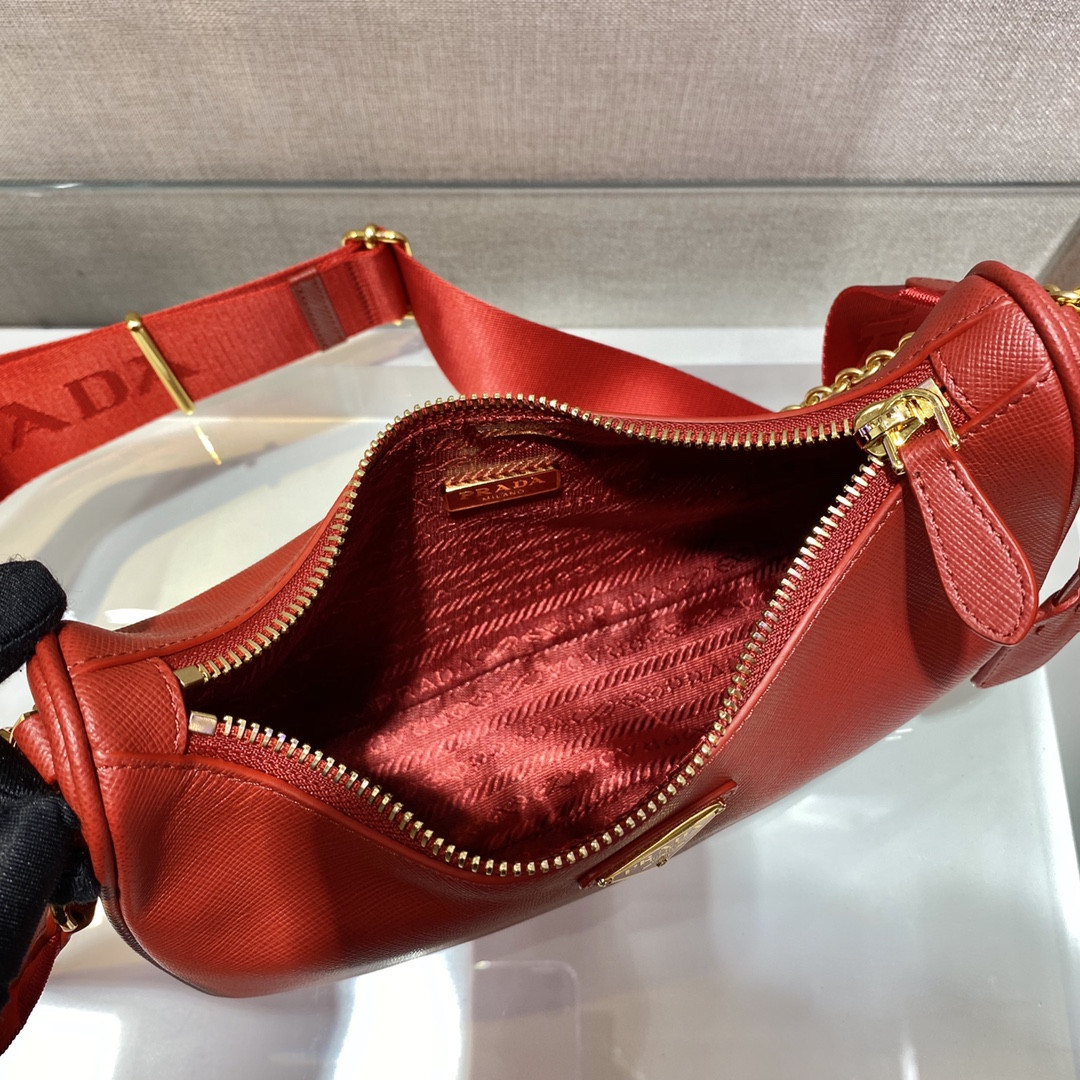 Prada Re-Edition 2005 Saffiano leather bag Red