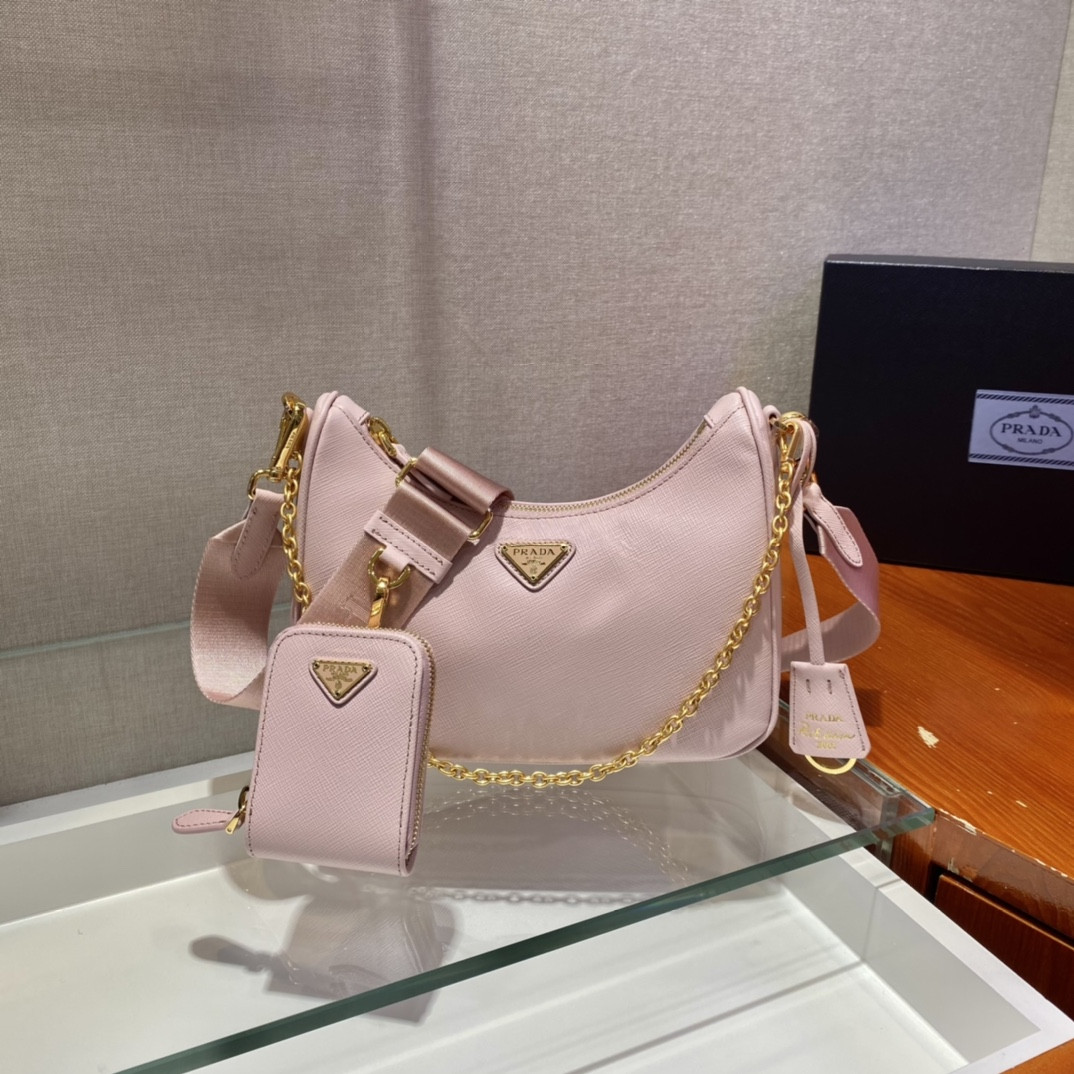 Prada Re-Edition 2005 Saffiano leather bag Pink