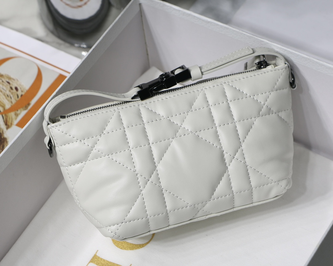DIOR TRAVEL NOMAD POUCH WHITE