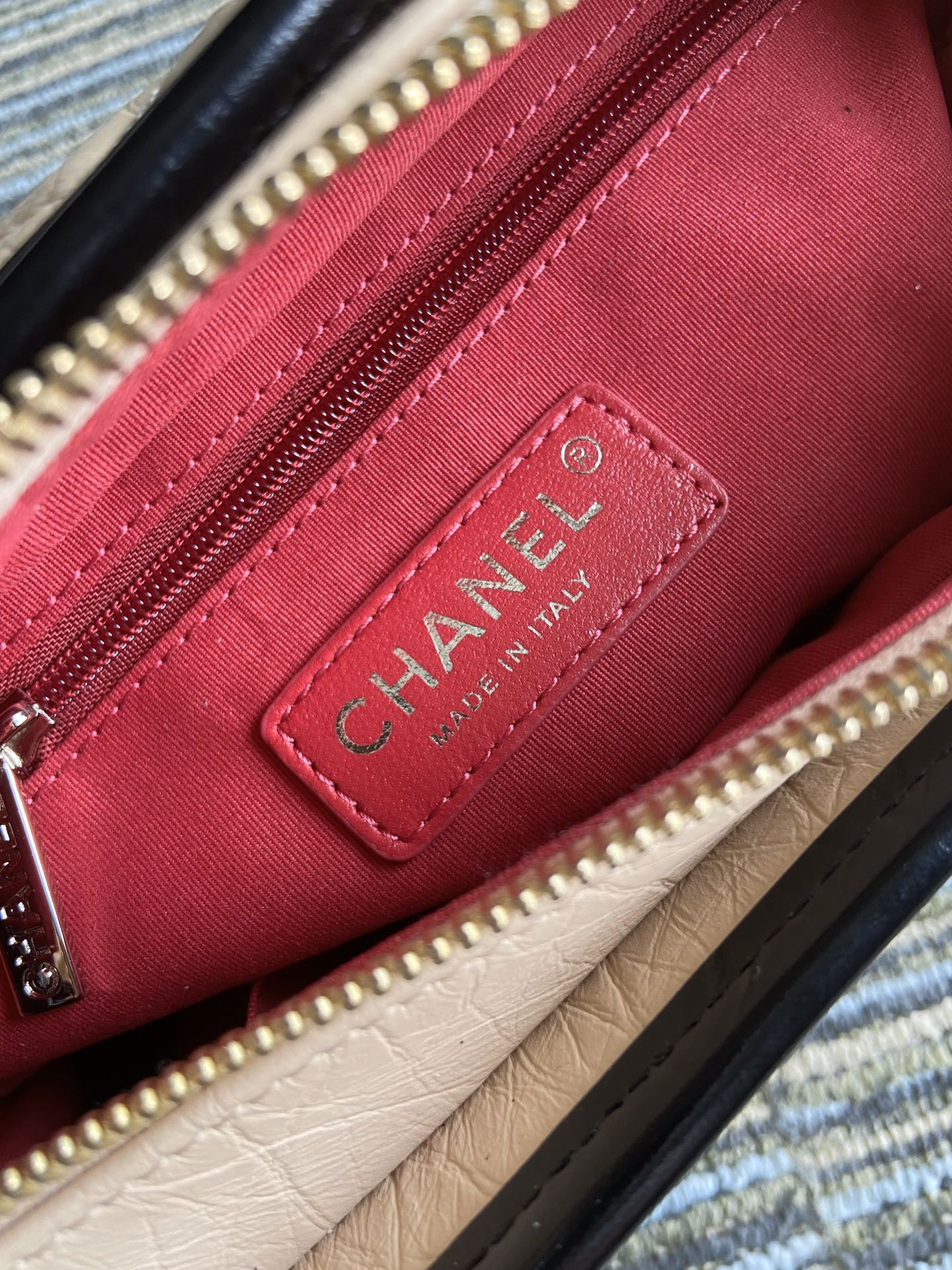 Chanel Gabrielle SMALL PINK with shoulder strap letters 20 x 15 x 8cm