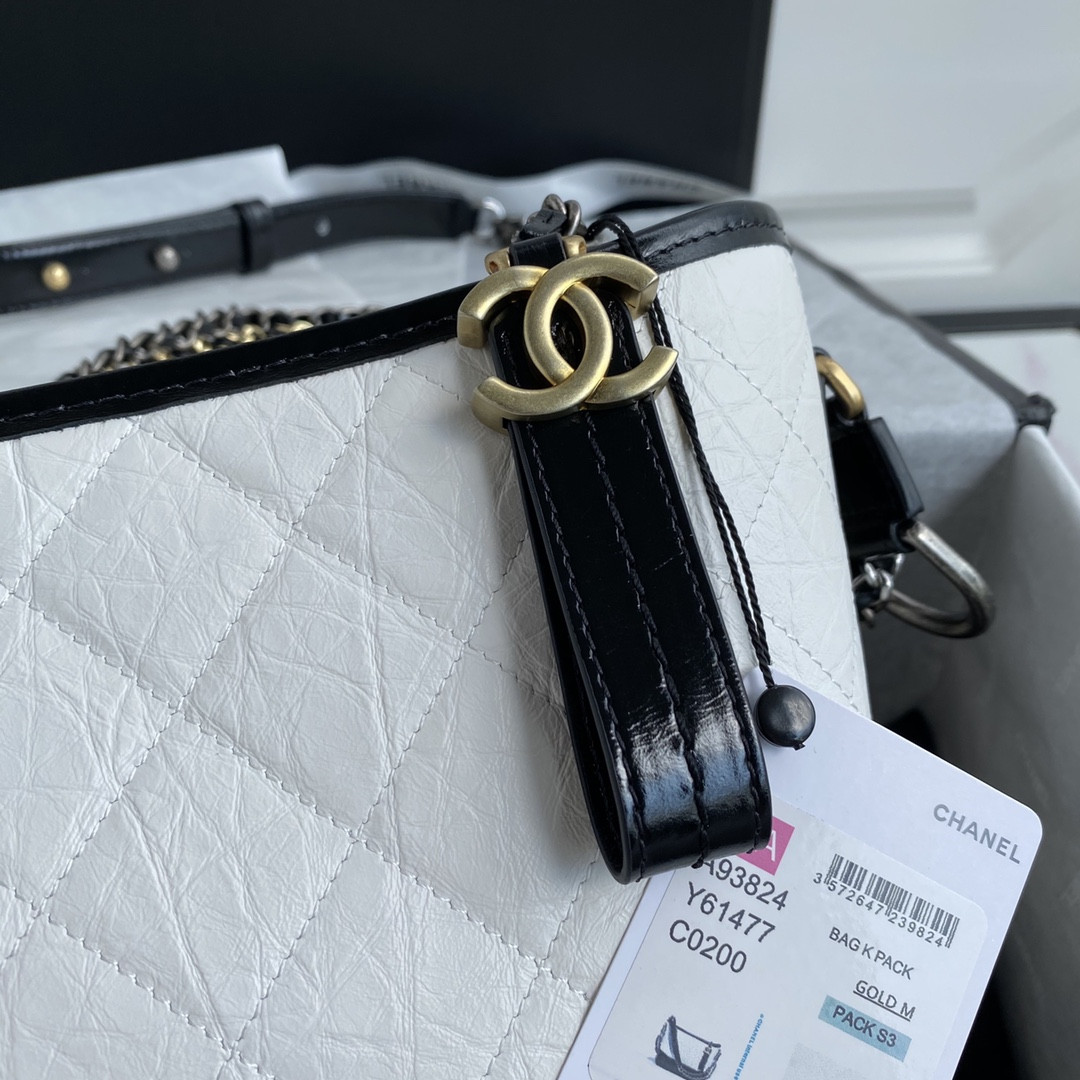 Chanel Gabrielle MEDIUM WHITE BLACK 21 x 28 x 10cm