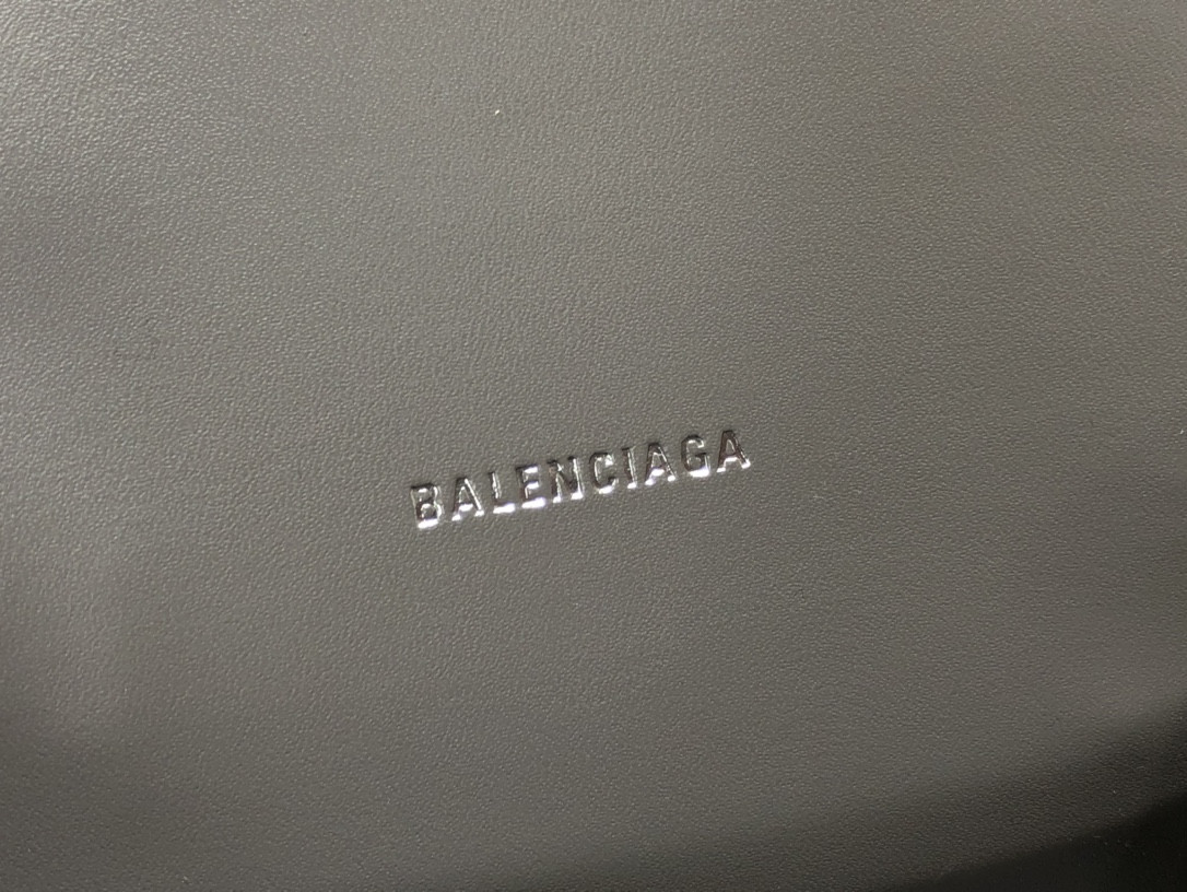 Balenciaga WOMEN