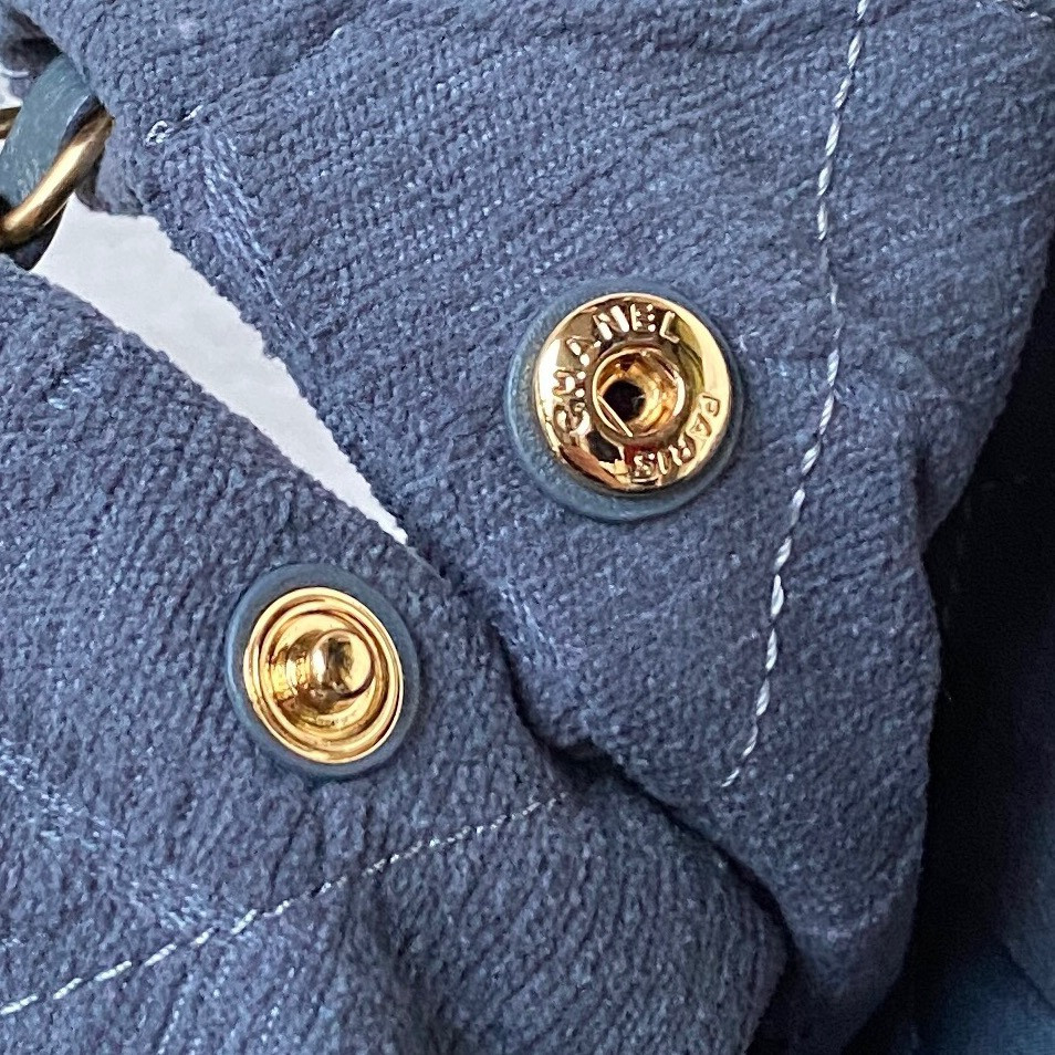 CHANEL 22 HANDBAG velvet blue 15.2×16.4×3.1 in