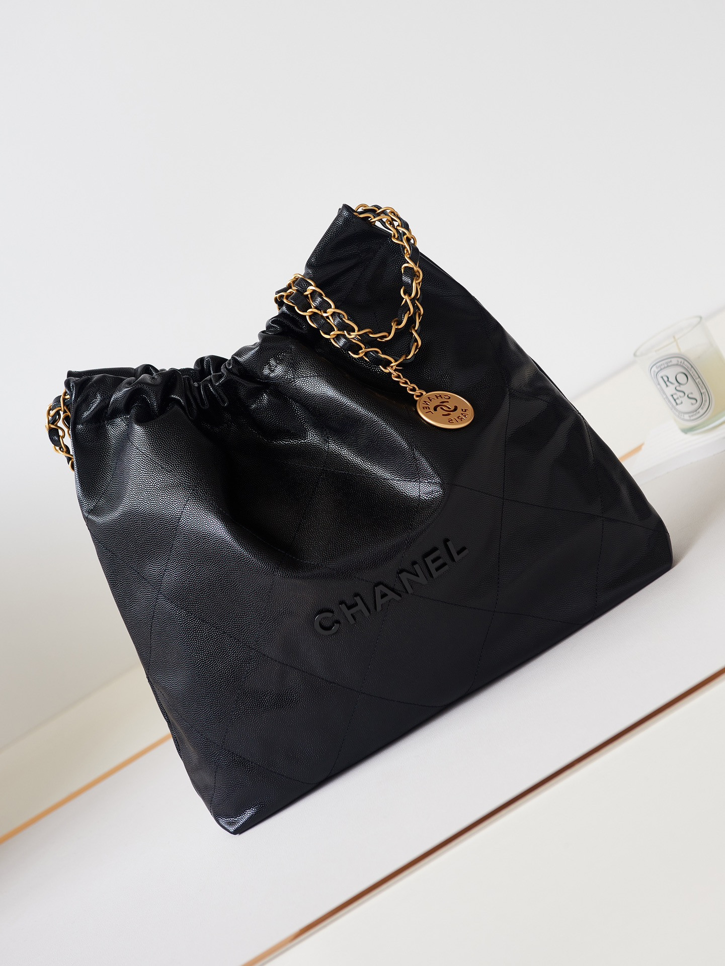 CHANEL 22 HANDBAG Shiny Calfskin Black 15.2×16.4×3.1 in