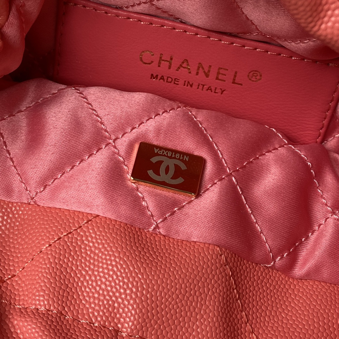 CHANEL 22 MINI HANDBAG GRAINED LEATHER RED 7.8 × 7.4 × 2.3 in