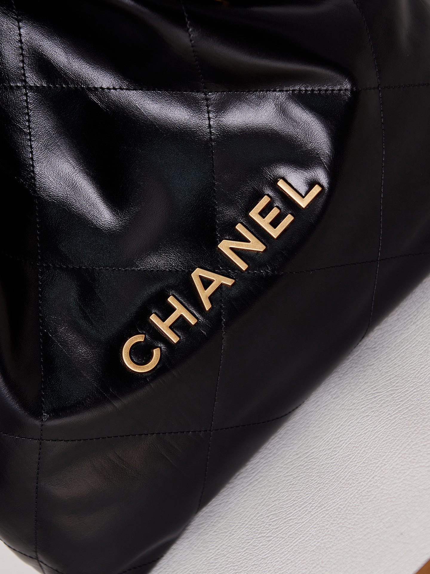 CHANEL 22 SMALL HANDBAG Shiny Calfskin & GOLD Metal BLACK 13.7×14.4×2.7 in