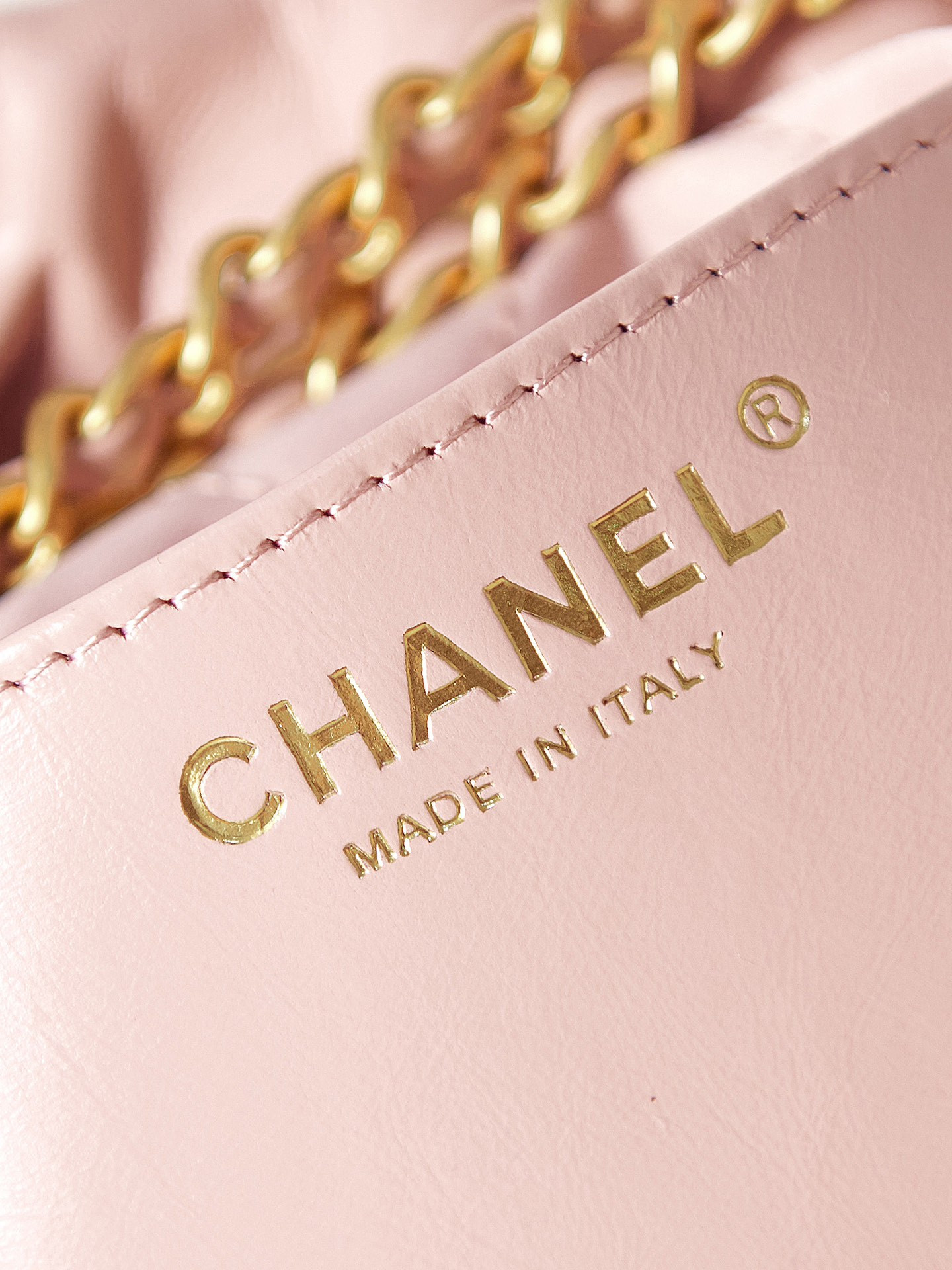 CHANEL 22 MINI HANDBAG Shiny Calfskin Pink 7.8 × 7.4 × 2.3 in