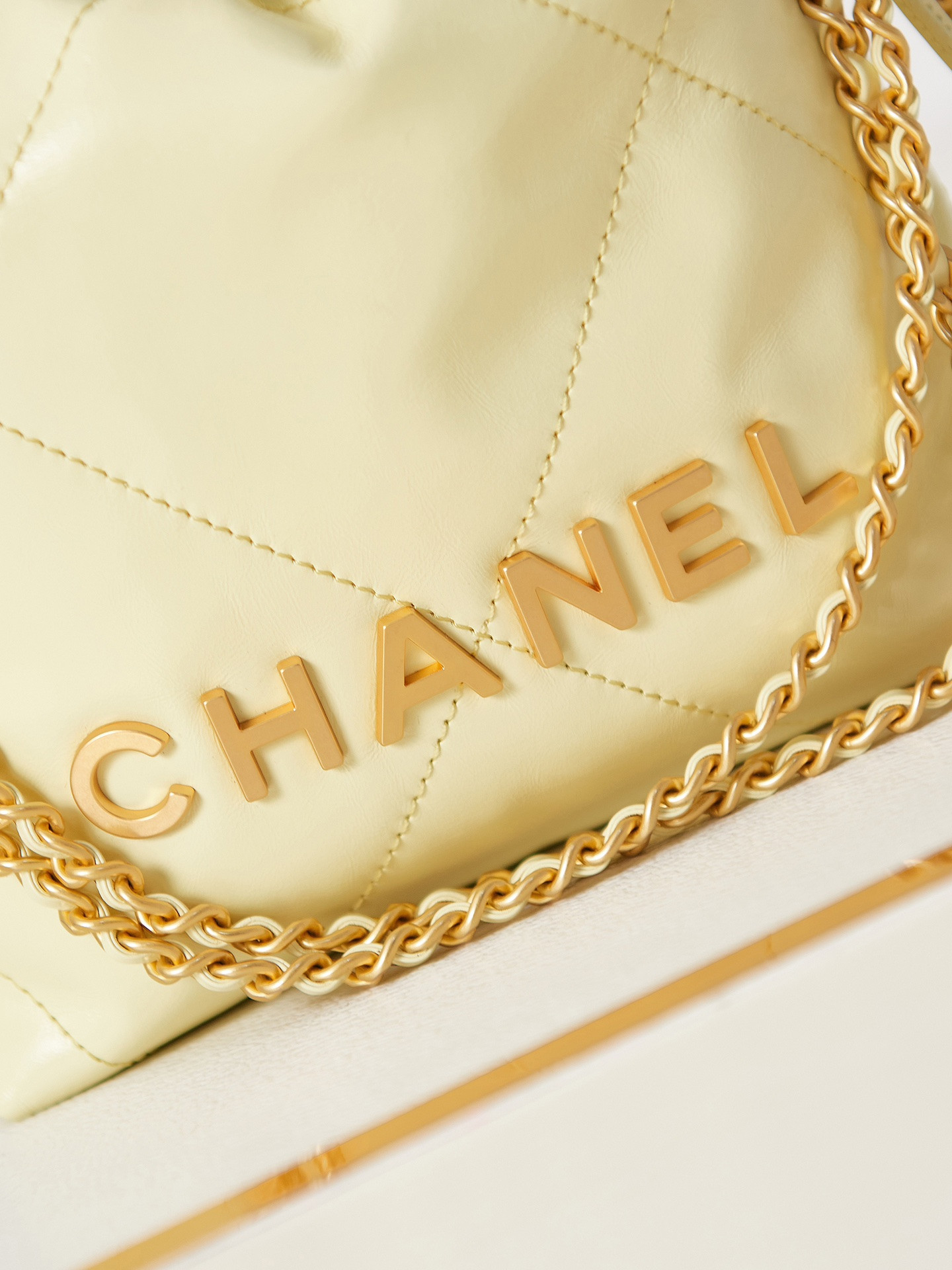 CHANEL 22 MINI HANDBAG Shiny Calfskin Yellow 7.8 × 7.4 × 2.3 in