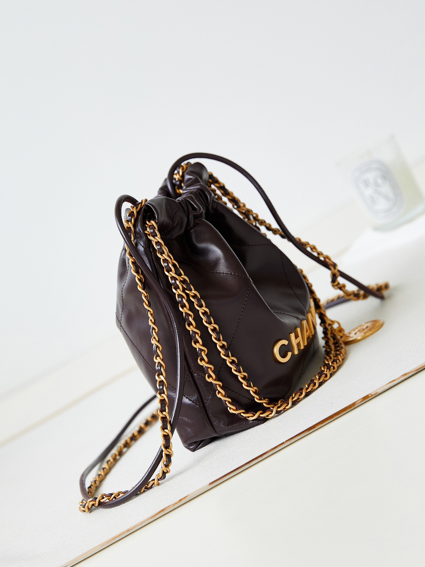 CHANEL 22 MINI HANDBAG Shiny Calfskin 7.8 × 7.4 × 2.3 in