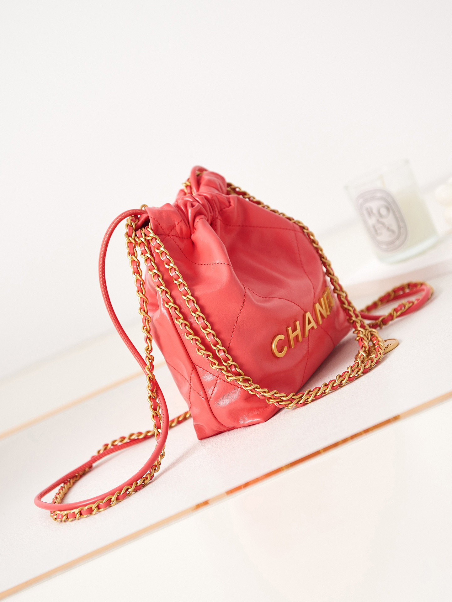 CHANEL 22 MINI HANDBAG Shiny Calfskin red 7.8 × 7.4 × 2.3 in