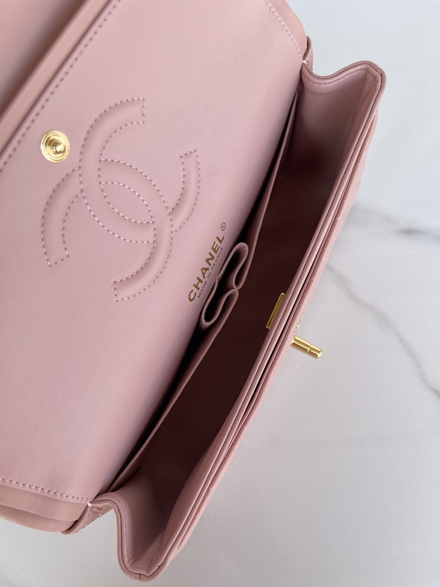 CHANEL CLASSIC FLAP 25CM CF PINK GOLD 6 × 9.9 × 2.5 in