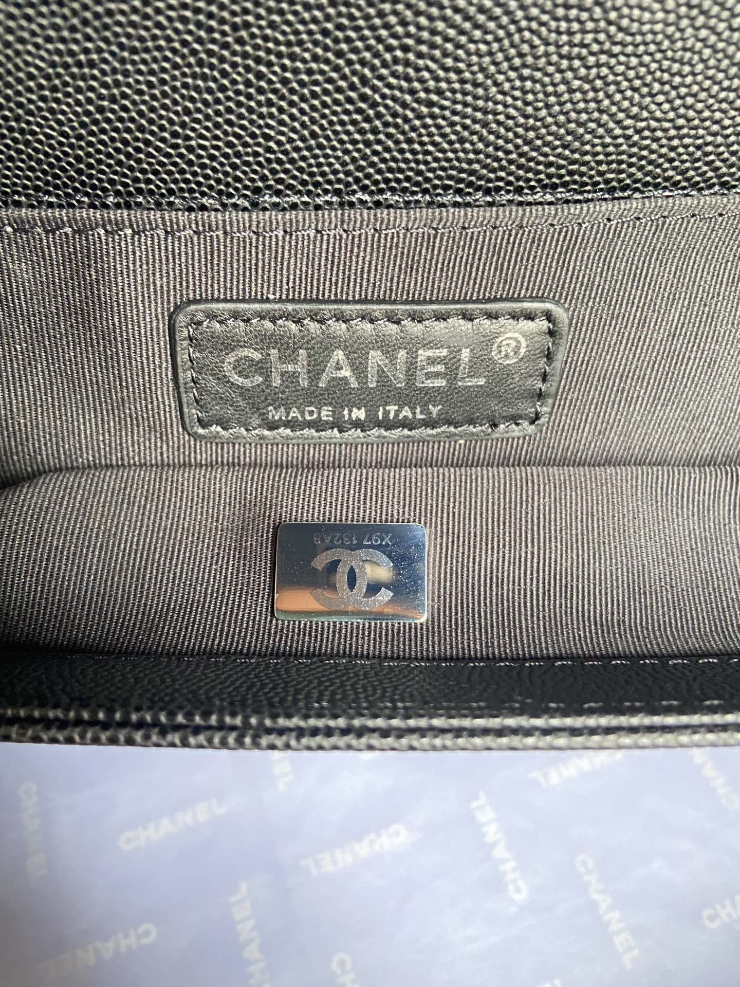 BOY CHANEL HANDBAG Shiny Grained Calfskin & Silver-Tone Metal Black 5.9 × 9.8 × 3.5 in