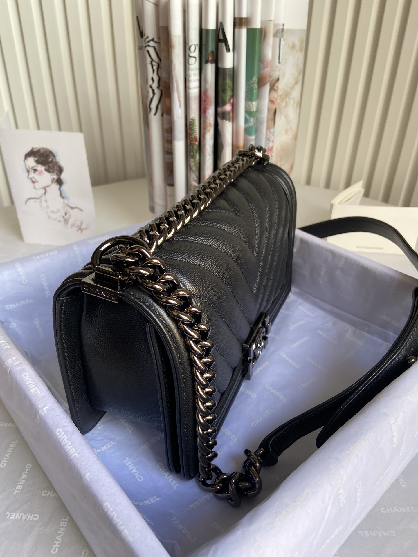 BOY CHANEL HANDBAG Shiny Grained Calfskin Black 5.9 × 9.8 × 3.5 in