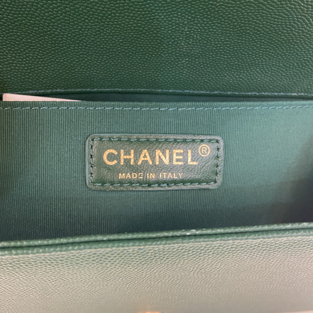 BOY CHANEL HANDBAG Shiny Grained Calfskin & Gold-Tone Metal Green 5.9 × 9.8 × 3.5 in