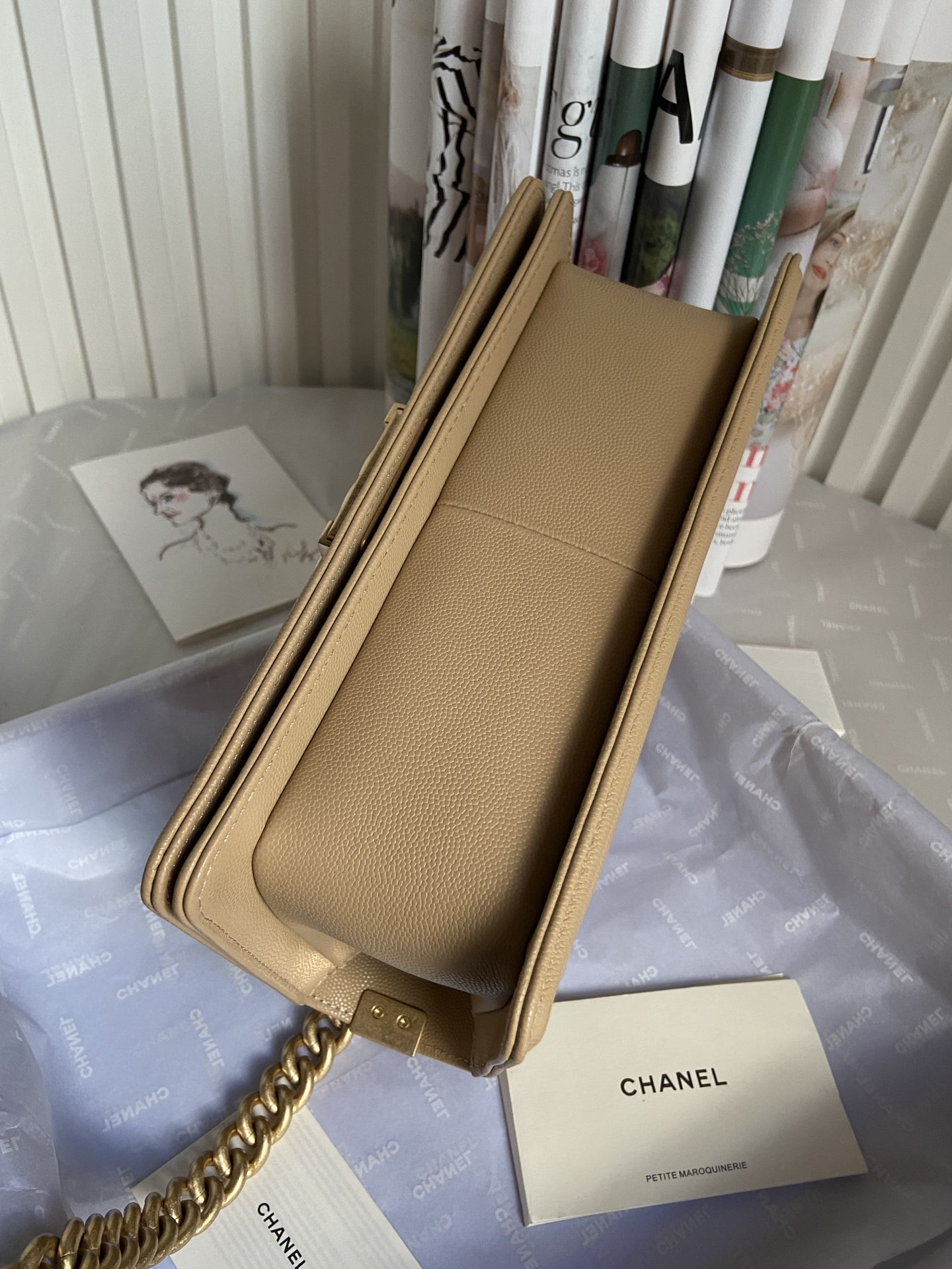 BOY CHANEL HANDBAG Shiny Grained Calfskin Brown 5.9 × 9.8 × 3.5 in