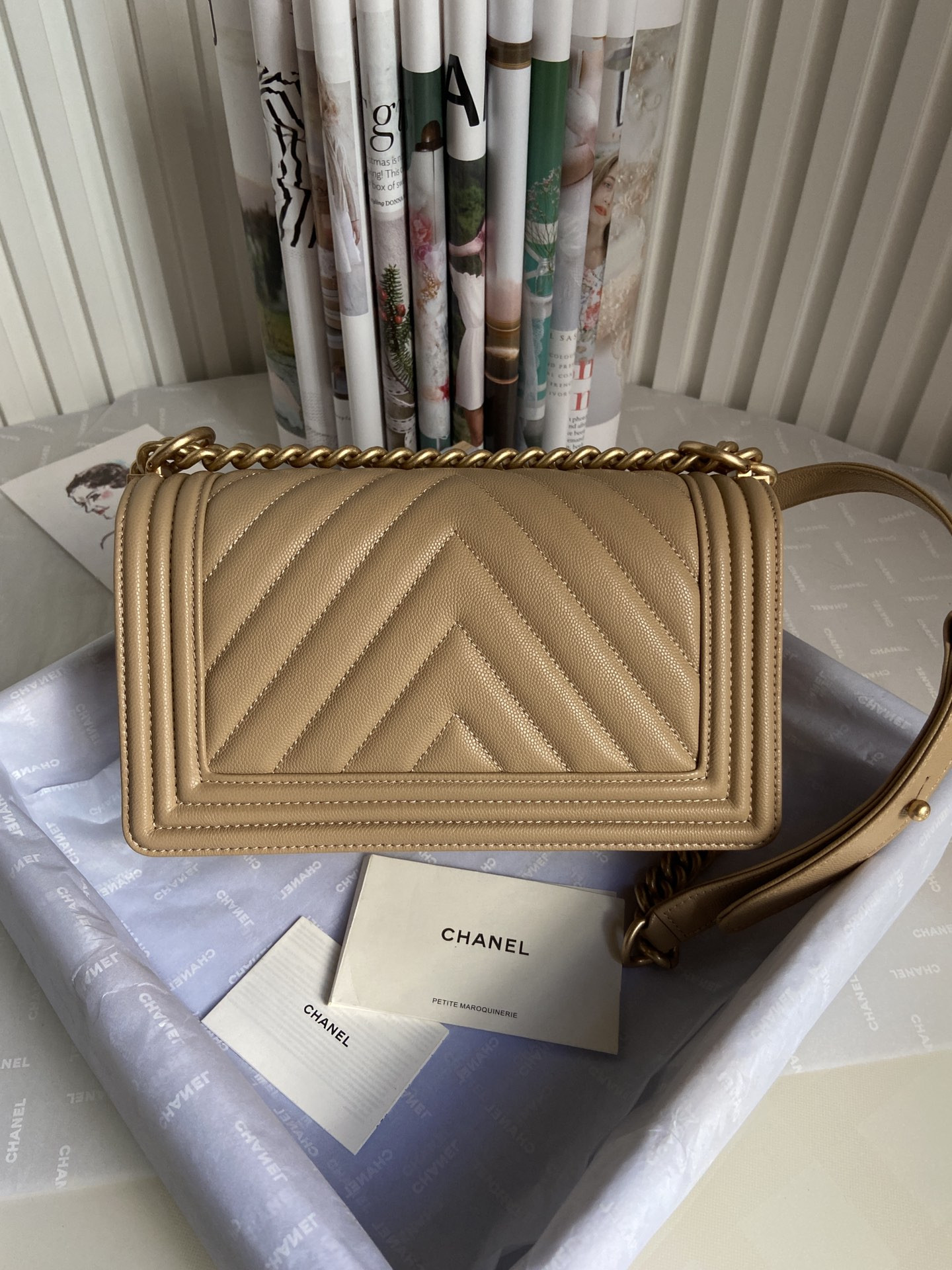 BOY CHANEL HANDBAG Shiny Grained Calfskin Brown 5.9 × 9.8 × 3.5 in