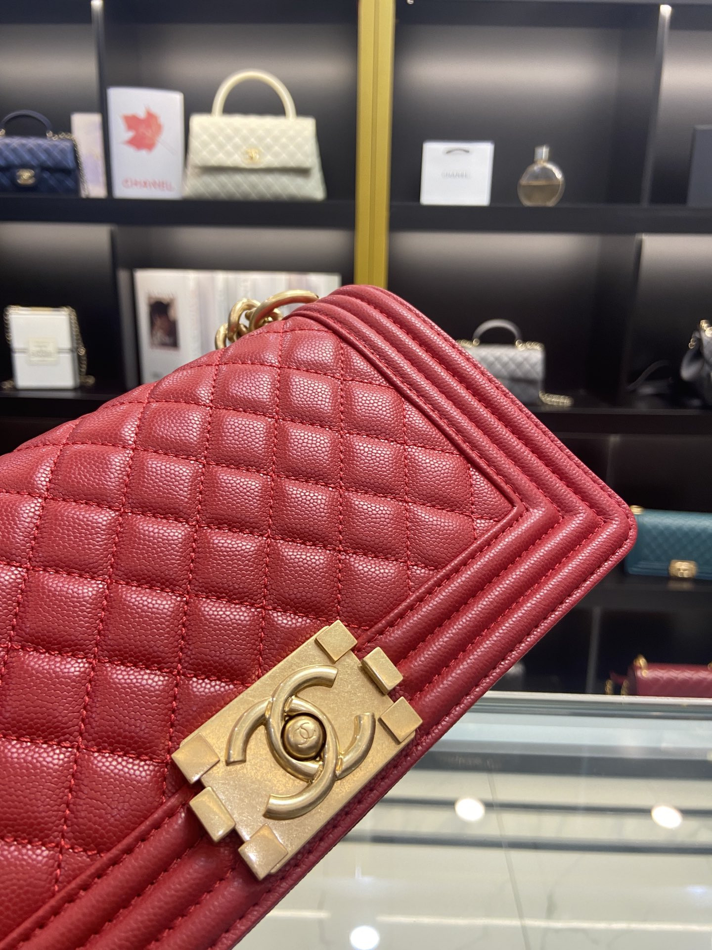 BOY CHANEL HANDBAG Shiny Red Grained Calfskin & Gold-Tone Metal 5.9 × 9.8 × 3.5 in