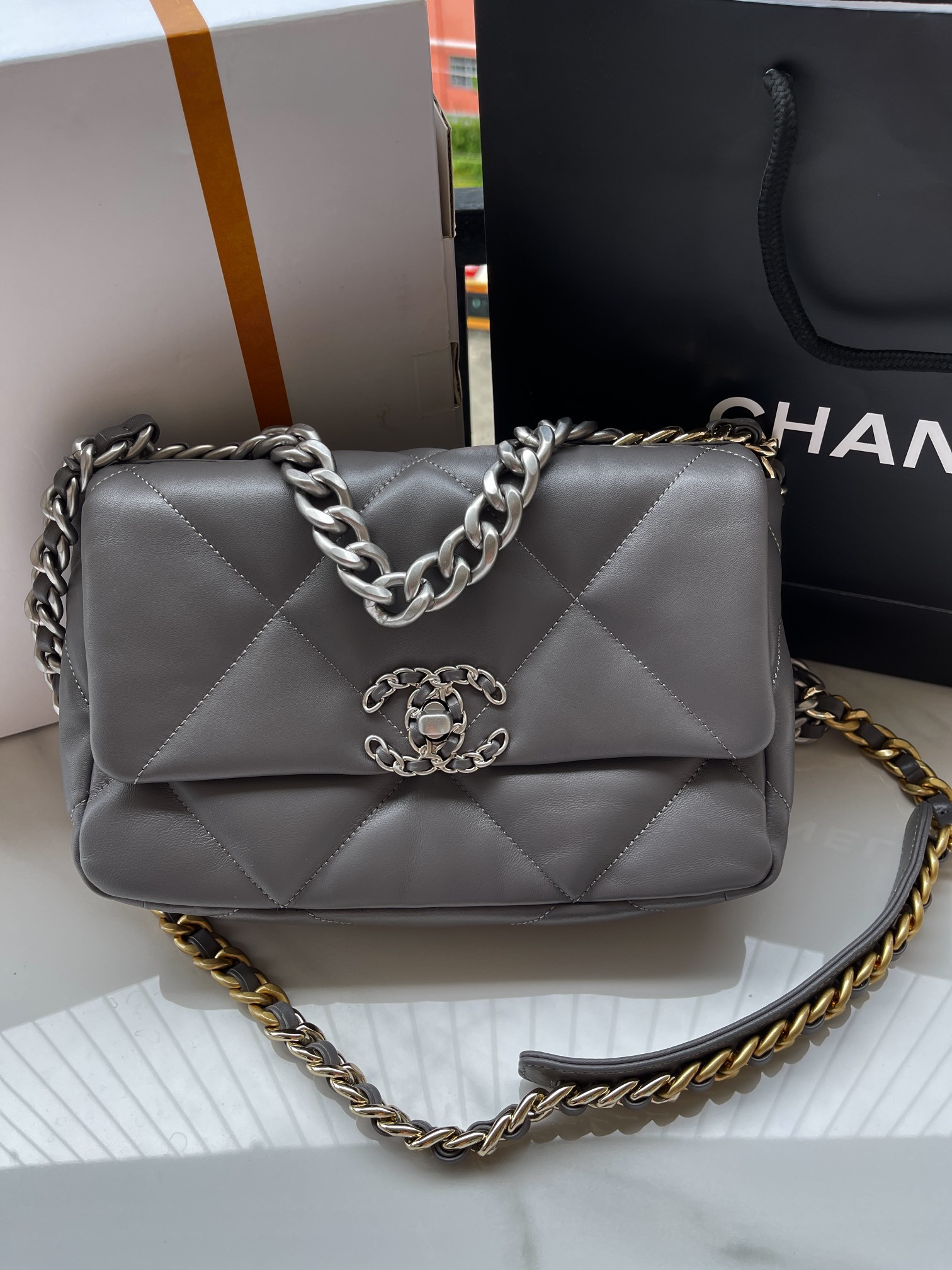 CHANEL 19 HANDBAG Shiny Leather, Gold-Tone, Silver-Tone & Ruthenium-Finish Metal Dark Gray 6.2 × 10.1 × 3.5 in