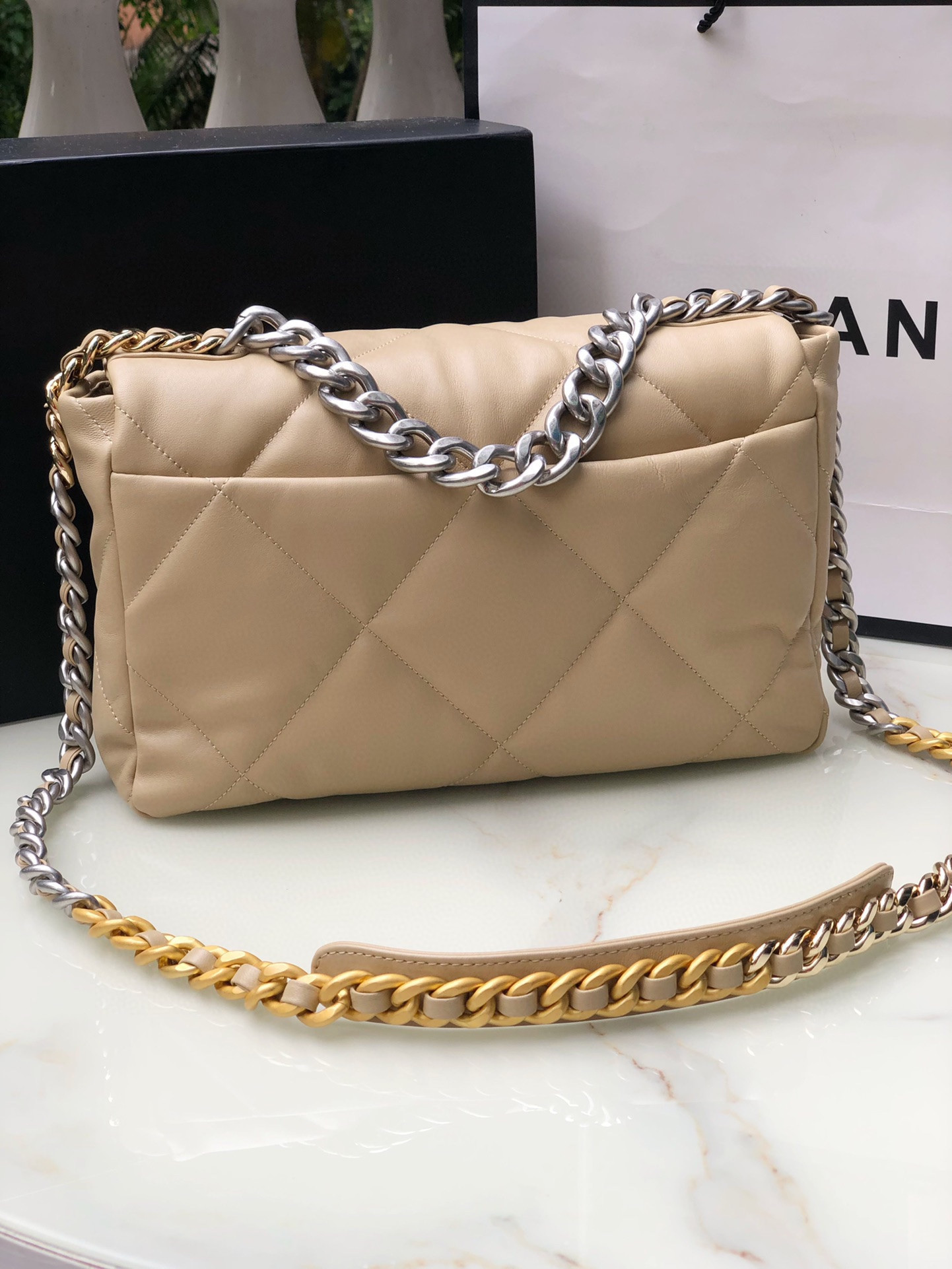 CHANEL 19 HANDBAG Shiny Leather, Gold-Tone, Silver-Tone & Ruthenium-Finish Metal Beige 30x20x10cm