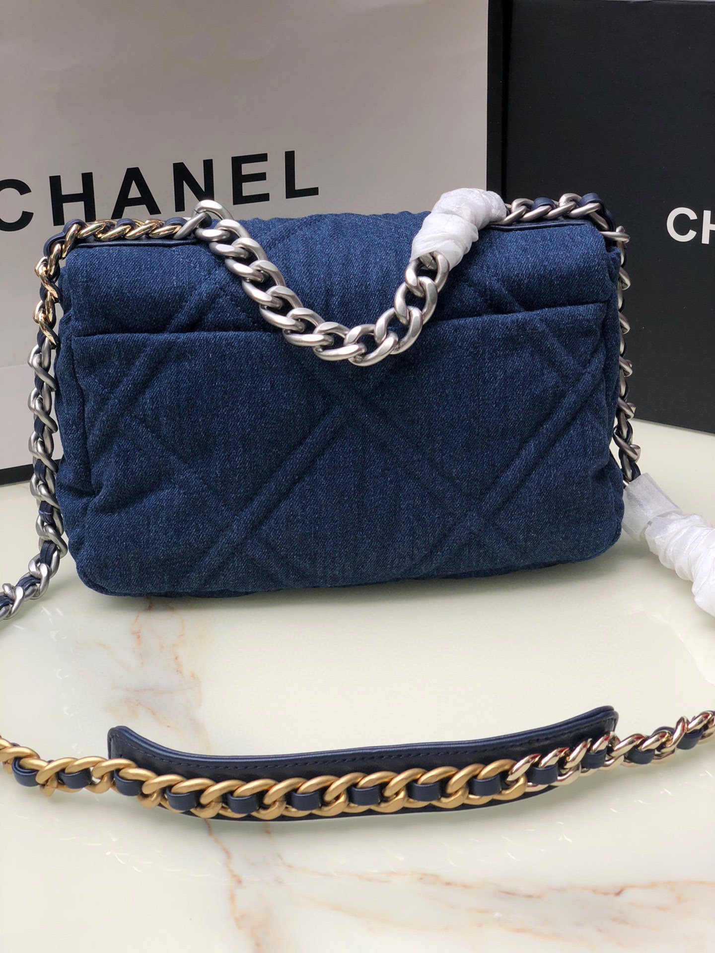 CHANEL 19 HANDBAG, Gold-Tone, Silver-Tone & Ruthenium-Finish Metal Navy 6.2 × 10.1 × 3.5 in