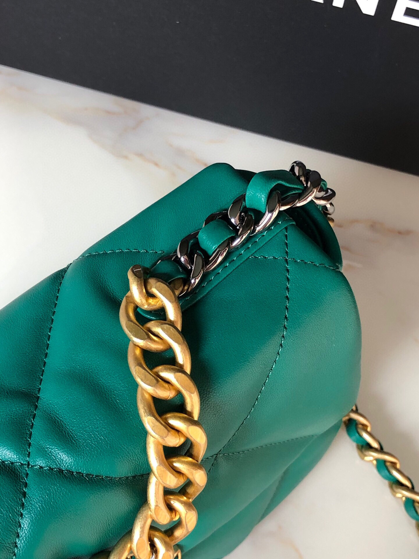 CHANEL 19 HANDBAG Shiny Leather, Gold-Tone, Silver-Tone & Ruthenium-Finish Metal Green 6.2 × 10.1 × 3.5 in