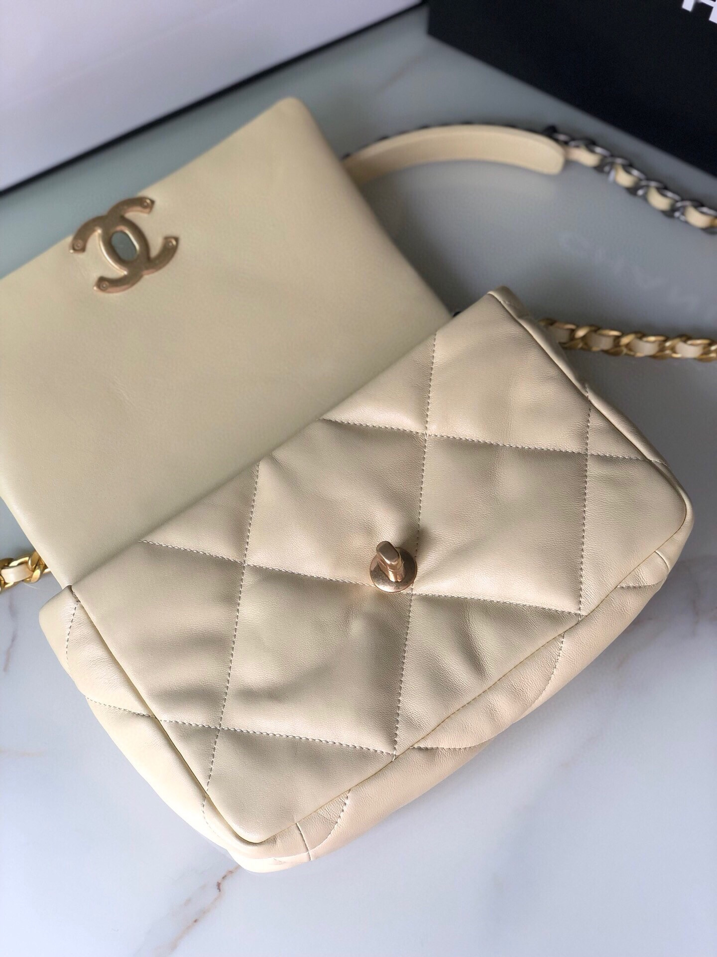 CHANEL 19 HANDBAG Shiny Leather, Gold-Tone, Silver-Tone & Ruthenium-Finish Metal Dark Yellow 6.2 × 10.1 × 3.5 in