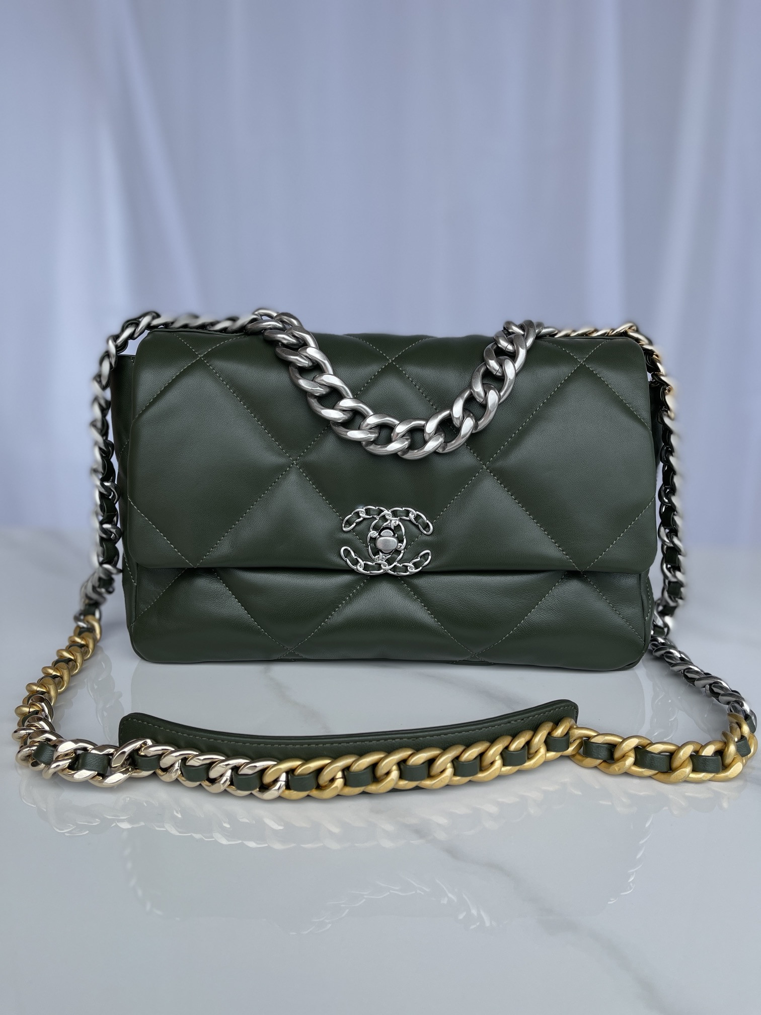 CHANEL 19 LARGE HANDBAG Shiny Leather, Gold-Tone, Silver-Tone & Ruthenium-Finish Metal Dark Green 7.8 × 11.7 × 3.9 in