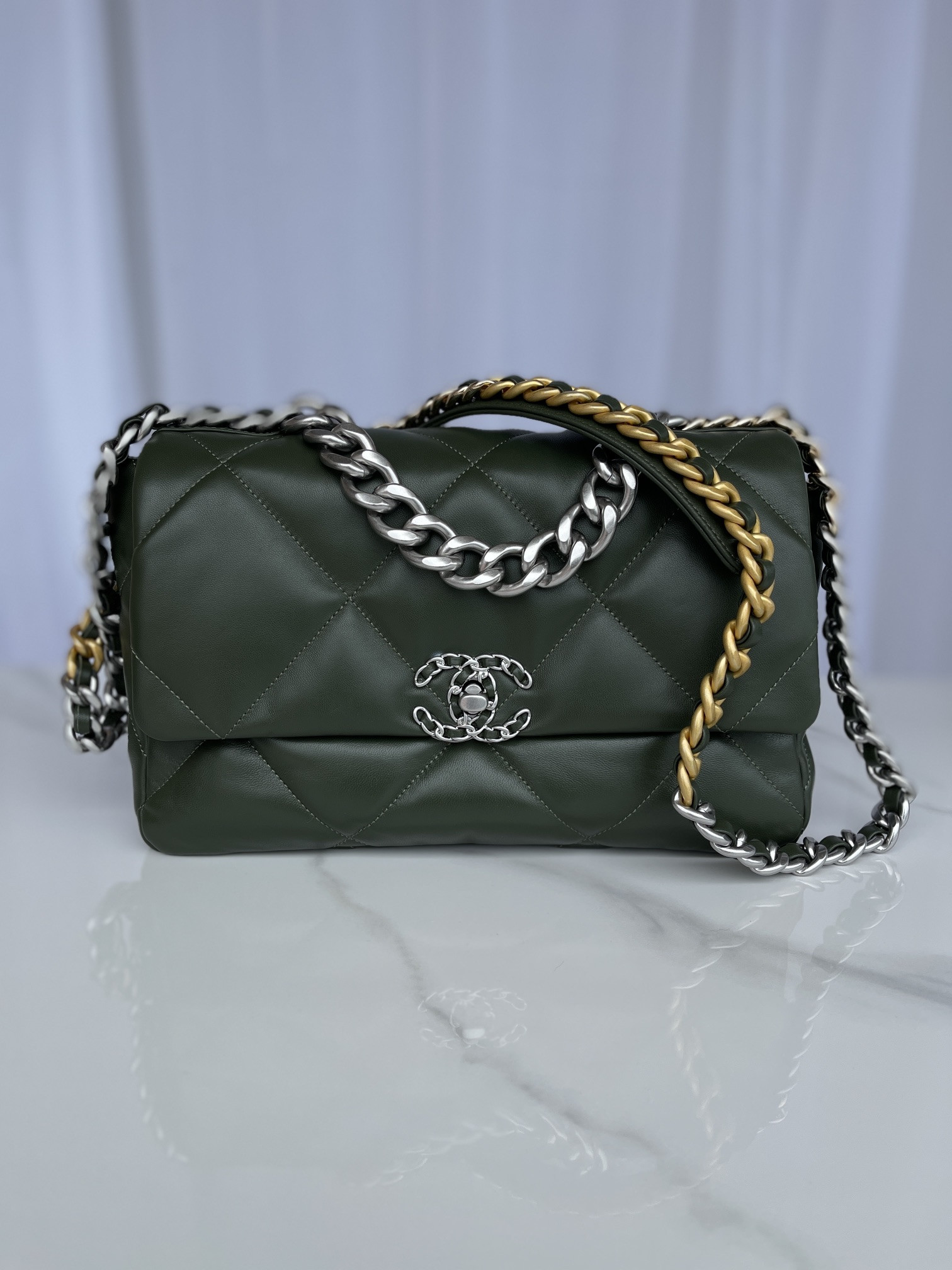 CHANEL 19 LARGE HANDBAG Shiny Leather, Gold-Tone, Silver-Tone & Ruthenium-Finish Metal Dark Green 7.8 × 11.7 × 3.9 in