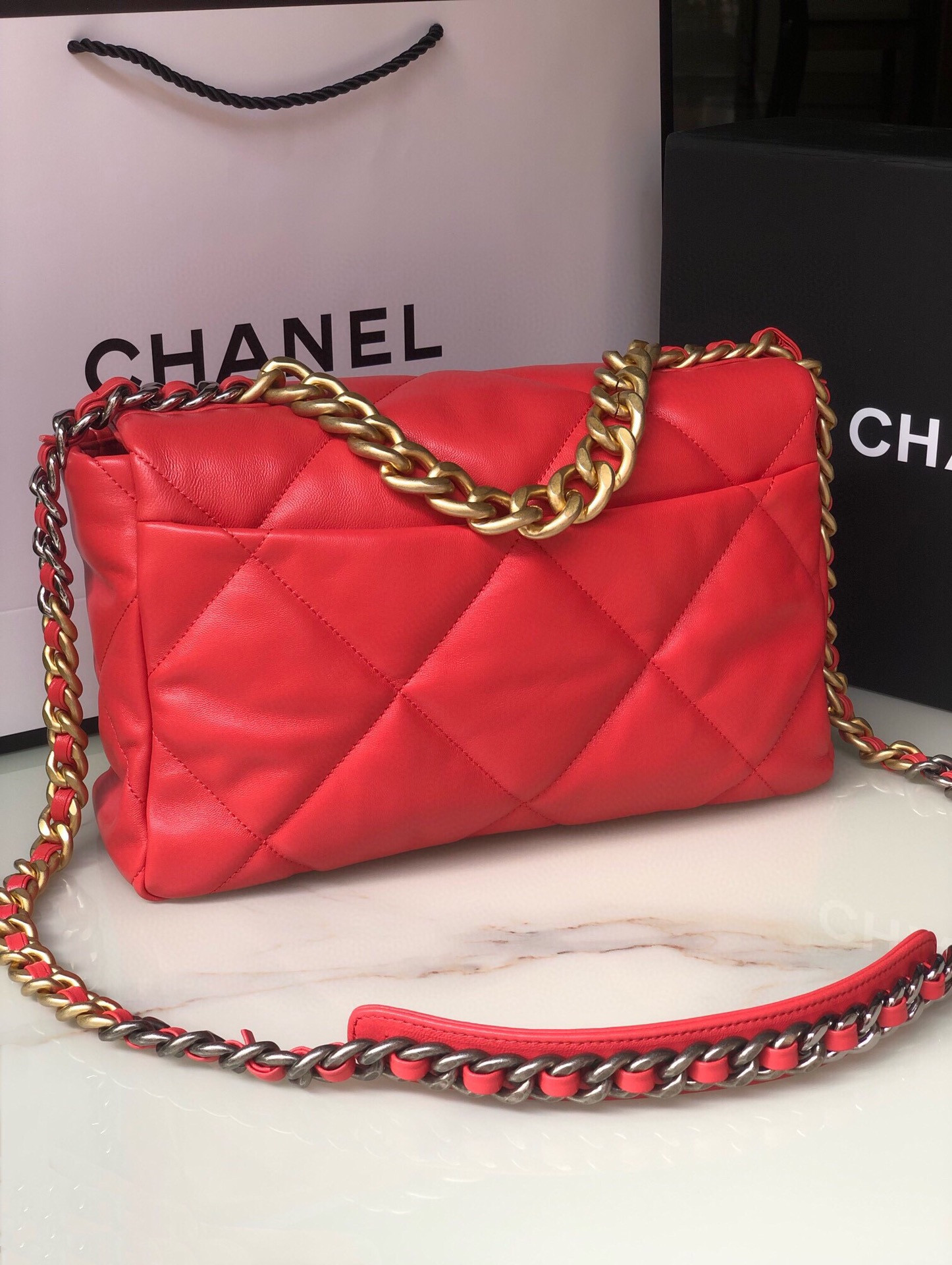 CHANEL 19 LARGE HANDBAG Shiny Leather Red, Gold-Tone, Silver-Tone & Ruthenium-Finish Metal 7.8 × 11.7 × 3.9 in