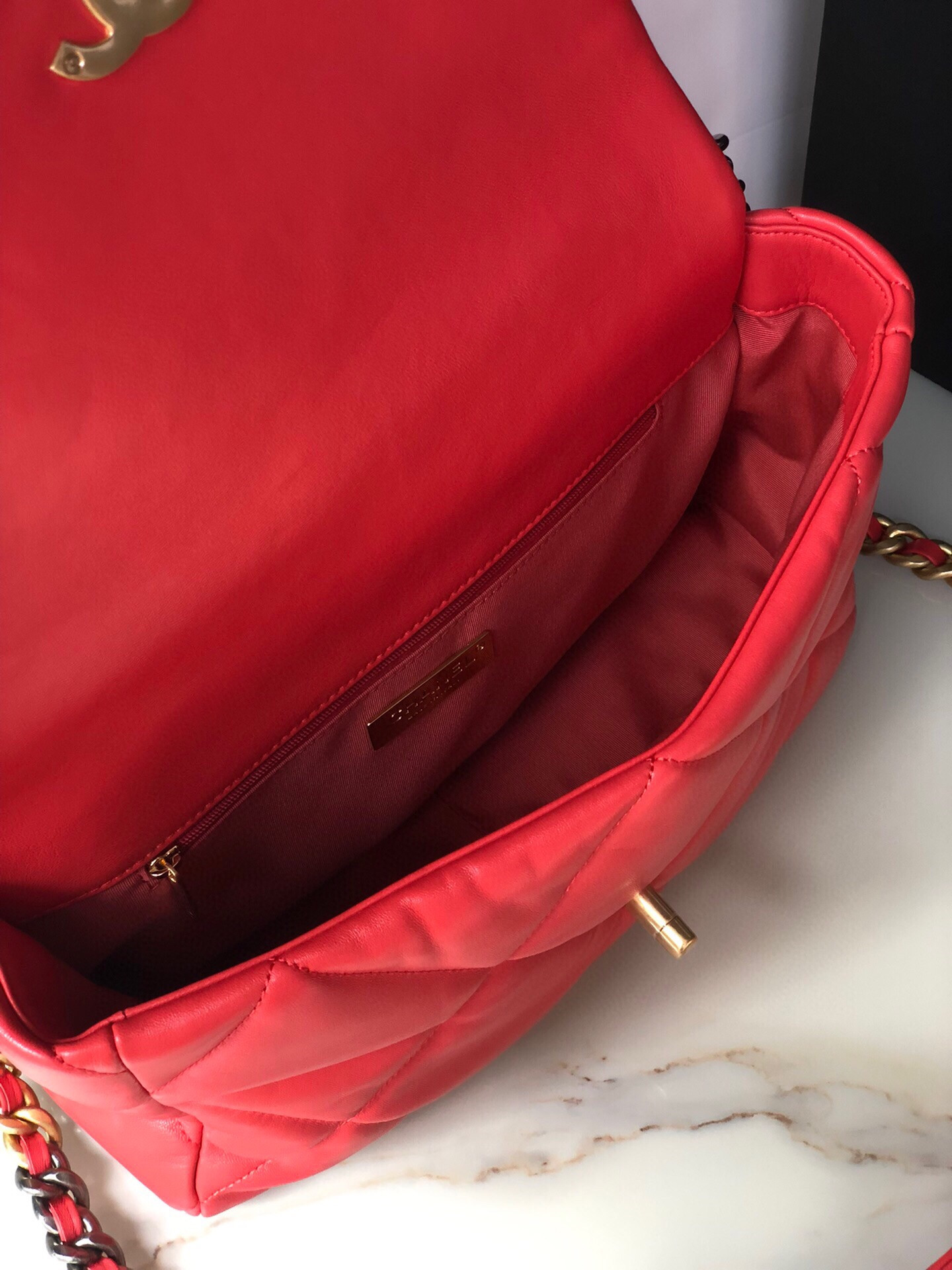 CHANEL 19 LARGE HANDBAG Shiny Leather Red, Gold-Tone, Silver-Tone & Ruthenium-Finish Metal 7.8 × 11.7 × 3.9 in