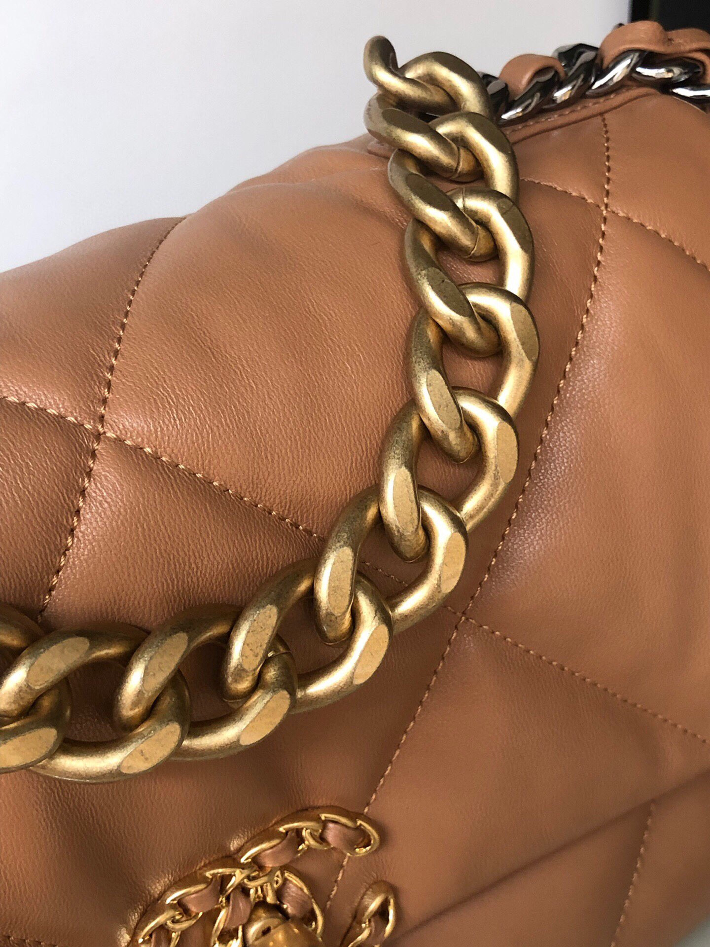 CHANEL 19 LARGE HANDBAG Shiny Leather, Gold-Tone, Silver-Tone & Ruthenium-Finish Metal Caramel 7.8 × 11.7 × 3.9 in