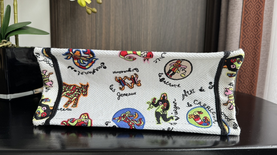 Small DIOR BOOK TOTE WHITE MULTICOLOR DRAGON ZODIAC EMBROIDERY 10.5 x 8.5 x 5.5 inches