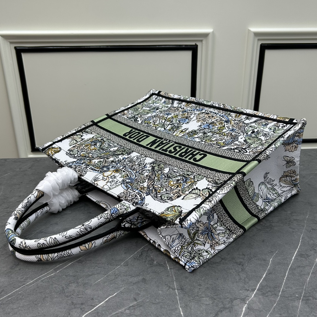 Large DIOR BOOK TOTE WHITE MULTICOLOR TOILE DE JOUY MEXICO EMBROIDERY 16.5 x 14 x 7.5 inches