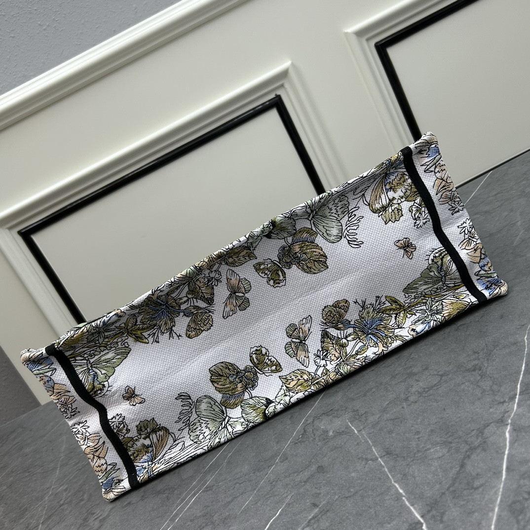 Large DIOR BOOK TOTE WHITE MULTICOLOR TOILE DE JOUY MEXICO EMBROIDERY 16.5 x 14 x 7.5 inches