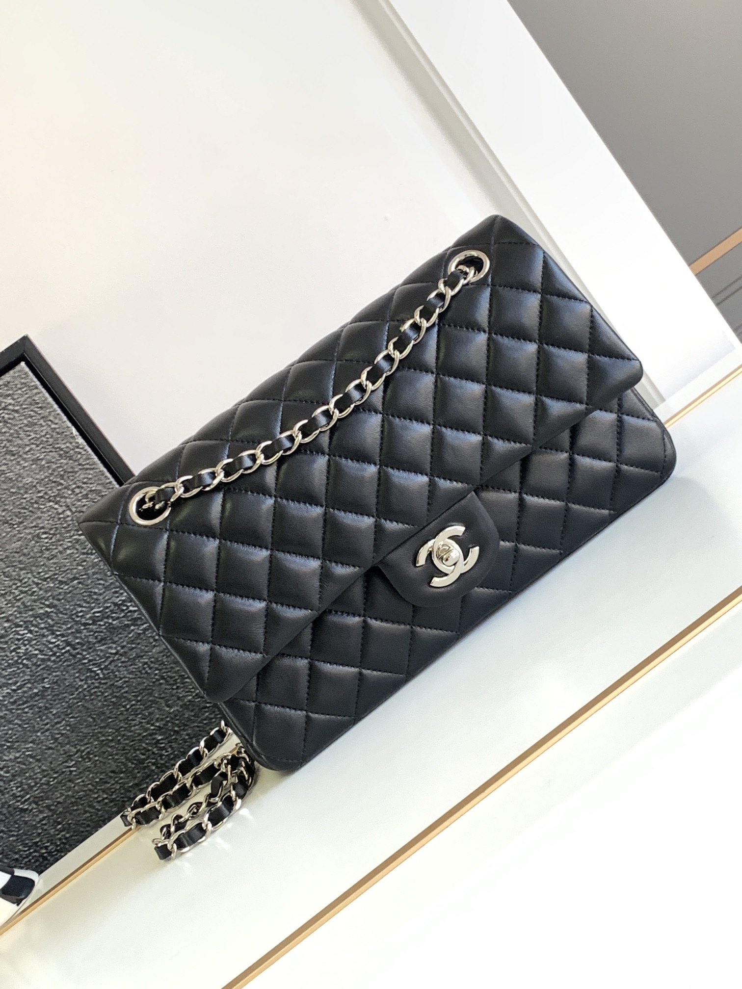 CHANEL CLASSIC HANDBAG GRAINED SHINY CALFSKIN & SILVER-TONE METAL BLACK 6 × 9.9 × 2.5 in