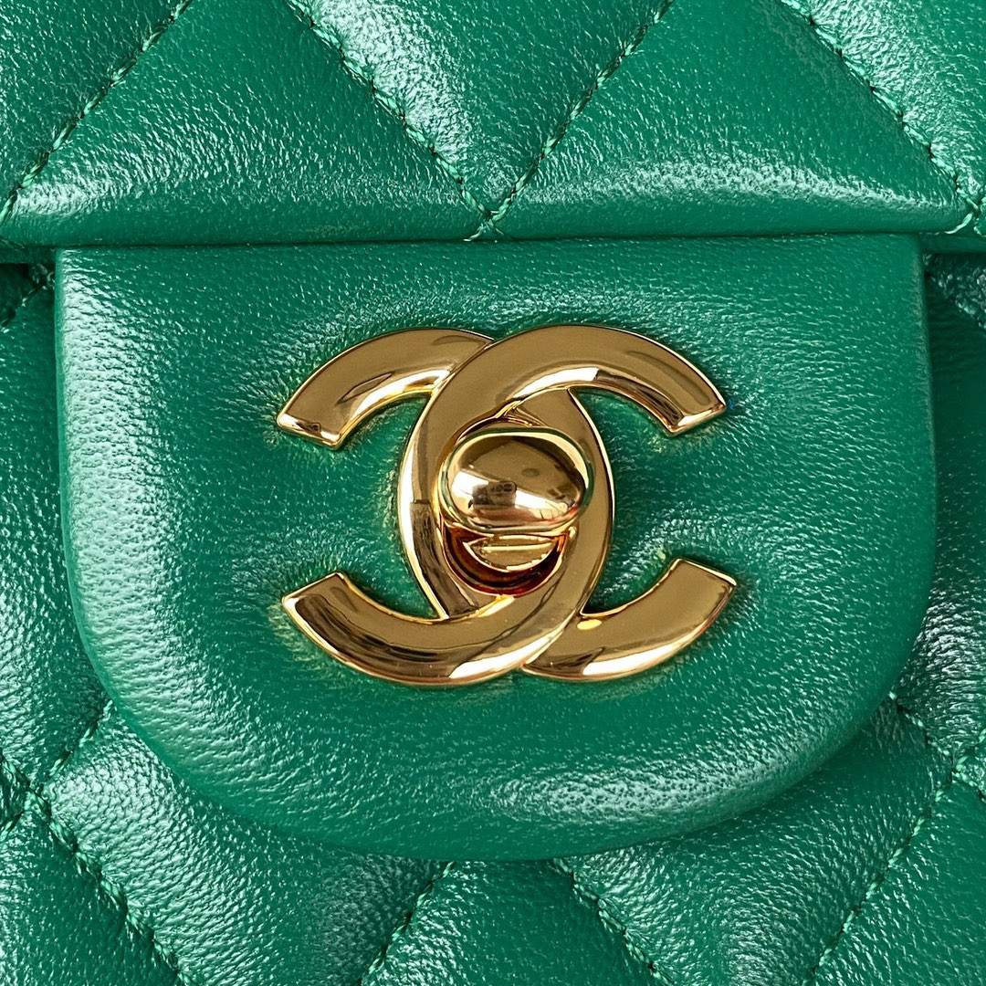 CHANEL CLASSIC HANDBAG GRAINED SHINY CALFSKIN & GOLD-TONE METAL GREEN 6 × 9.9 × 2.5 in