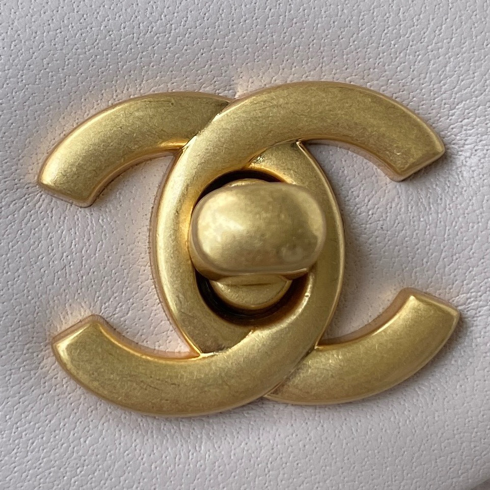 CHANEL MINI FLAP BAG SHINY CALFSKIN & gold-TONE METAL LIGHT pink 4.7 × 7.8 × 2.3 in