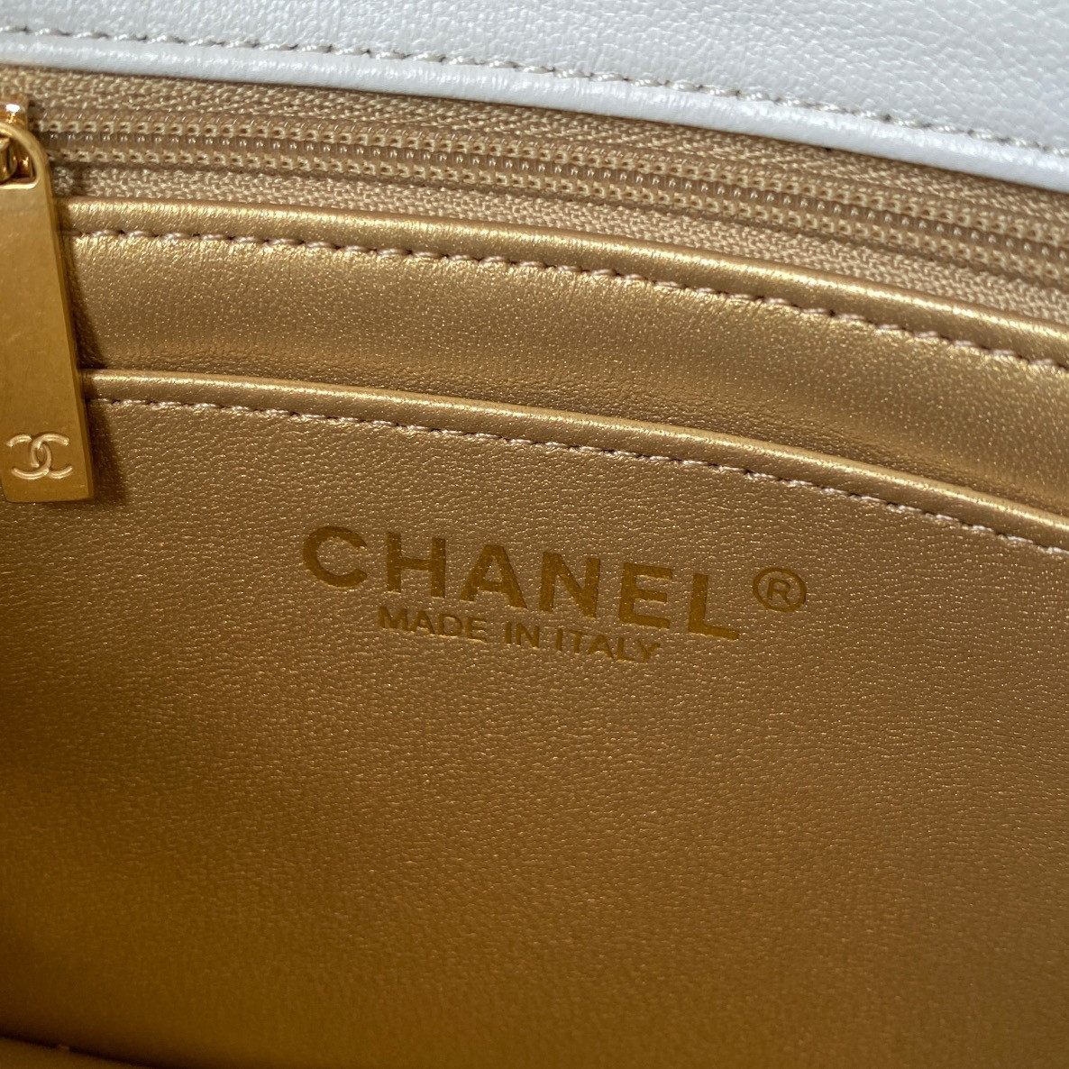 CHANEL MINI FLAP BAG SHINY CALFSKIN & Gold-Tone METAL WHITE 5.3 × 6.6 × 3.1 in