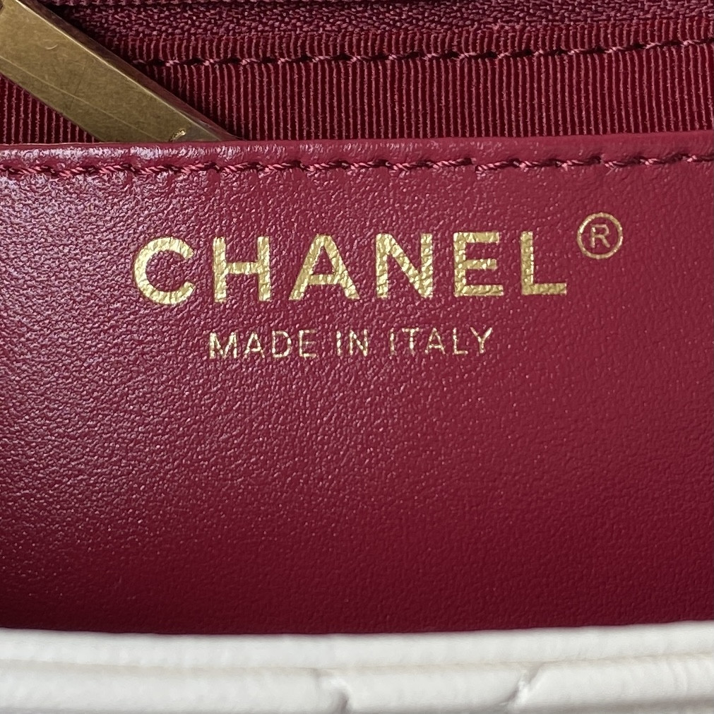 CHANEL MINI FLAP BAG WHITE 4.7 × 7.8 × 2.3 in