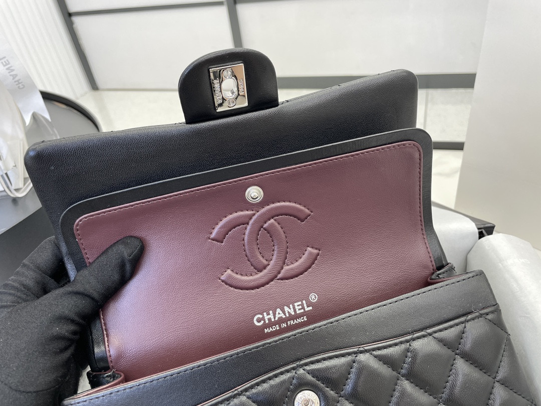 CHANEL SMALL CLASSIC HANDBAG Grained Shiny Calfskin & Silver-Tone Metal Black 5.7 × 9 × 2.3 in
