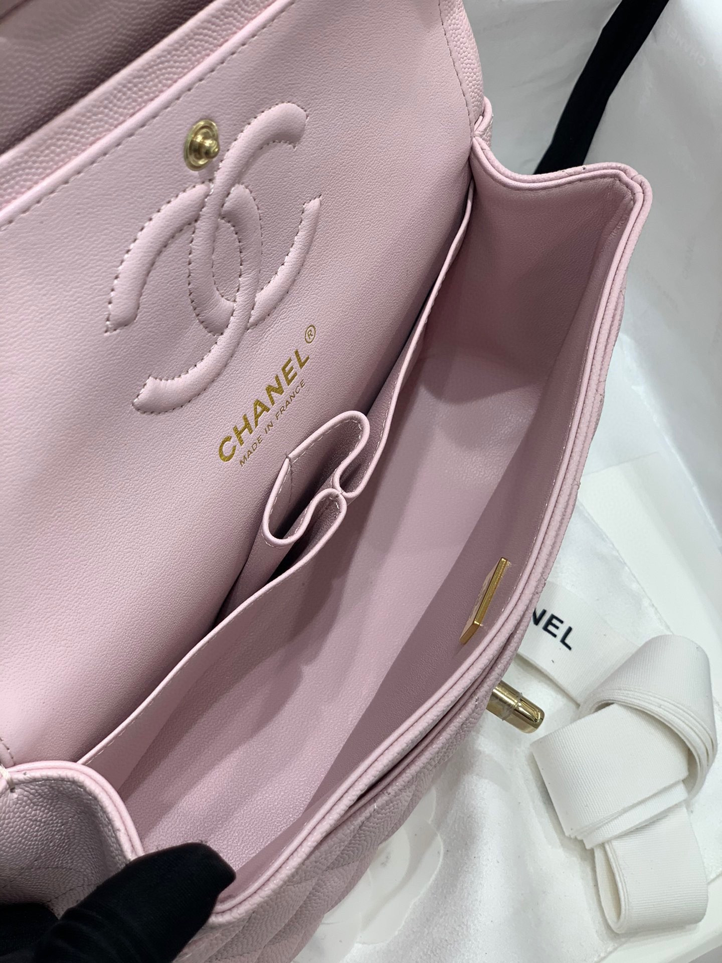 CHANEL CLASSIC HANDBAG GRAINED CALFSKIN & GOLD-TONE METAL LIGHT PINK 6 × 9.9 × 2.5 in