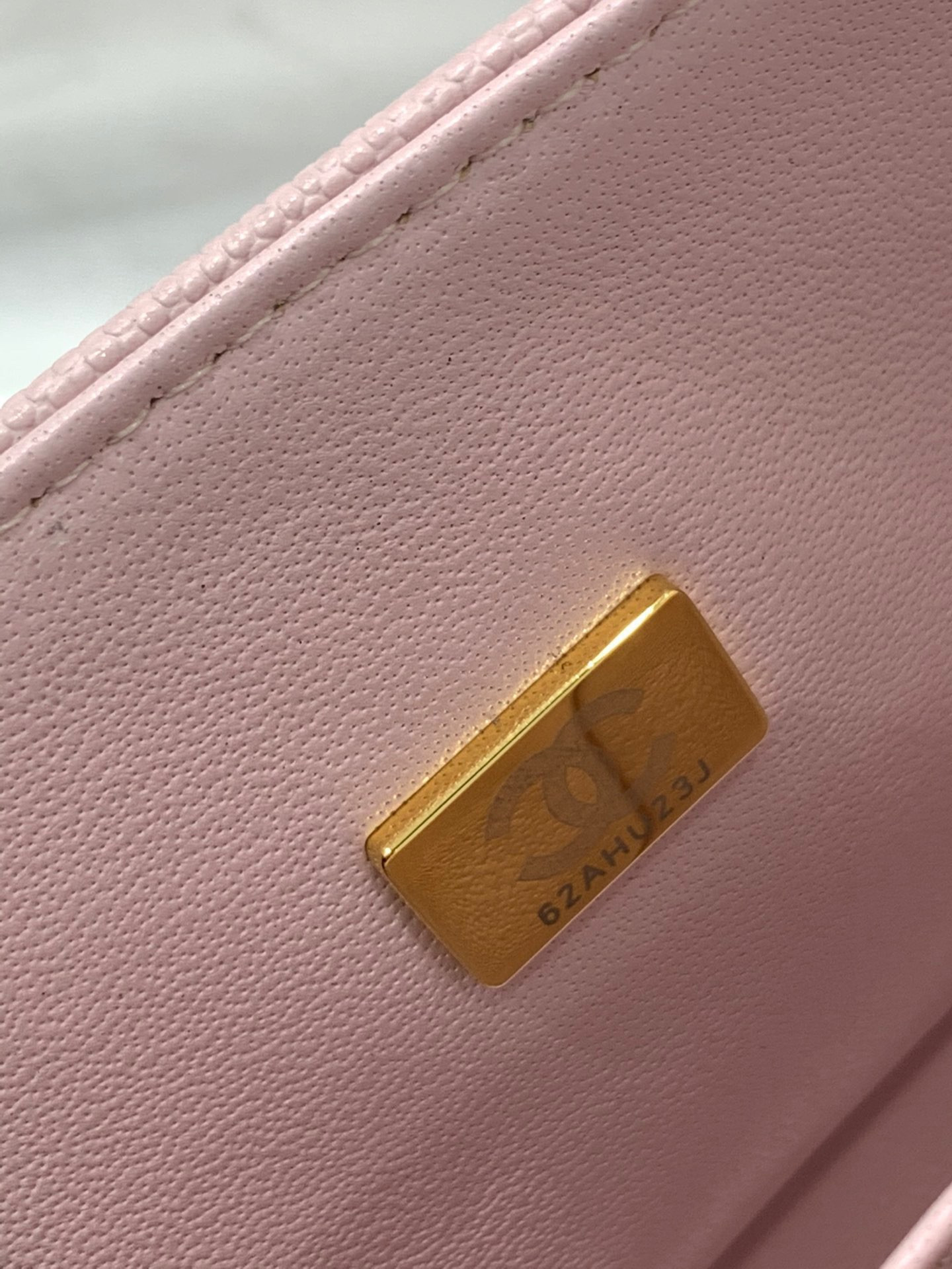 CHANEL CLASSIC HANDBAG GRAINED CALFSKIN & GOLD-TONE METAL LIGHT PINK 6 × 9.9 × 2.5 in