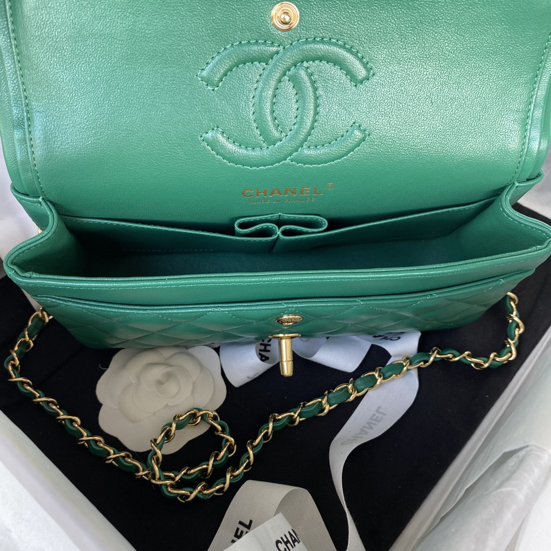 CHANEL SMALL CLASSIC HANDBAG Grained SHINY Calfskin & Gold-Tone Metal Green 5.7 × 9 × 2.3 in
