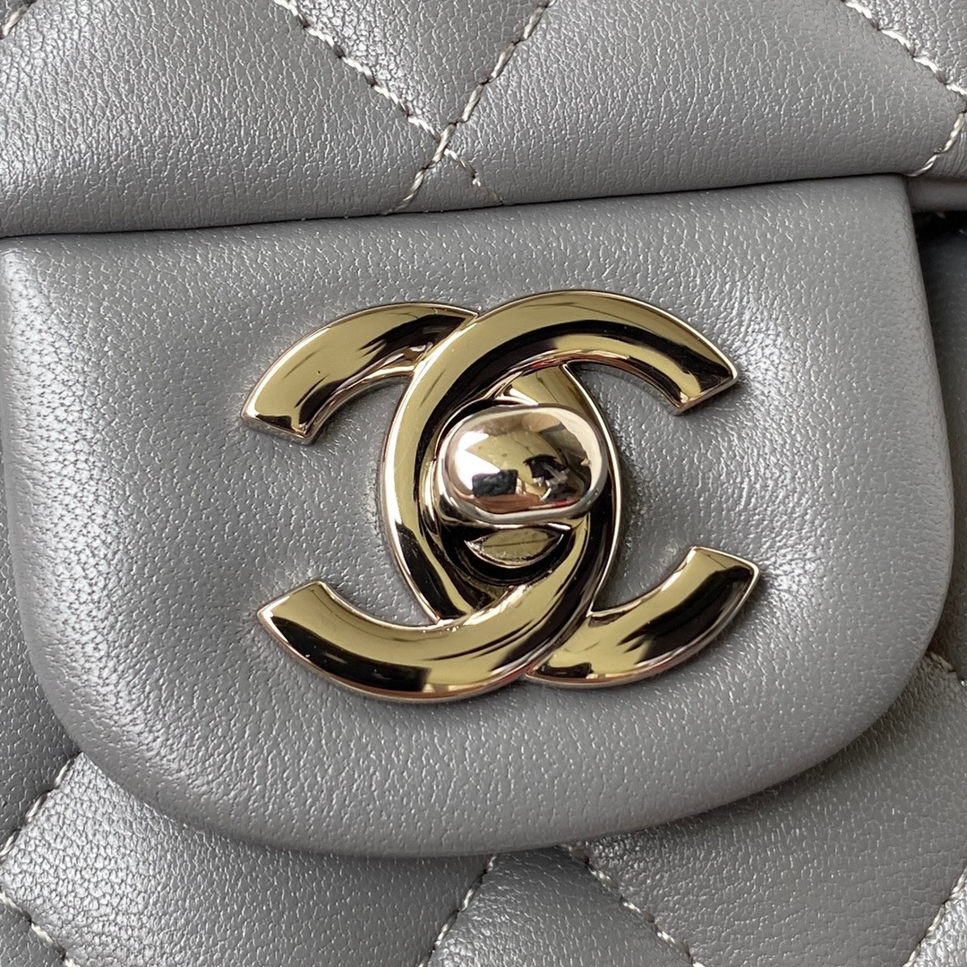CHANEL SMALL CLASSIC HANDBAG Grained SHINY Calfskin & Silver-Tone Metal Gray 5.7 × 9 × 2.3 in